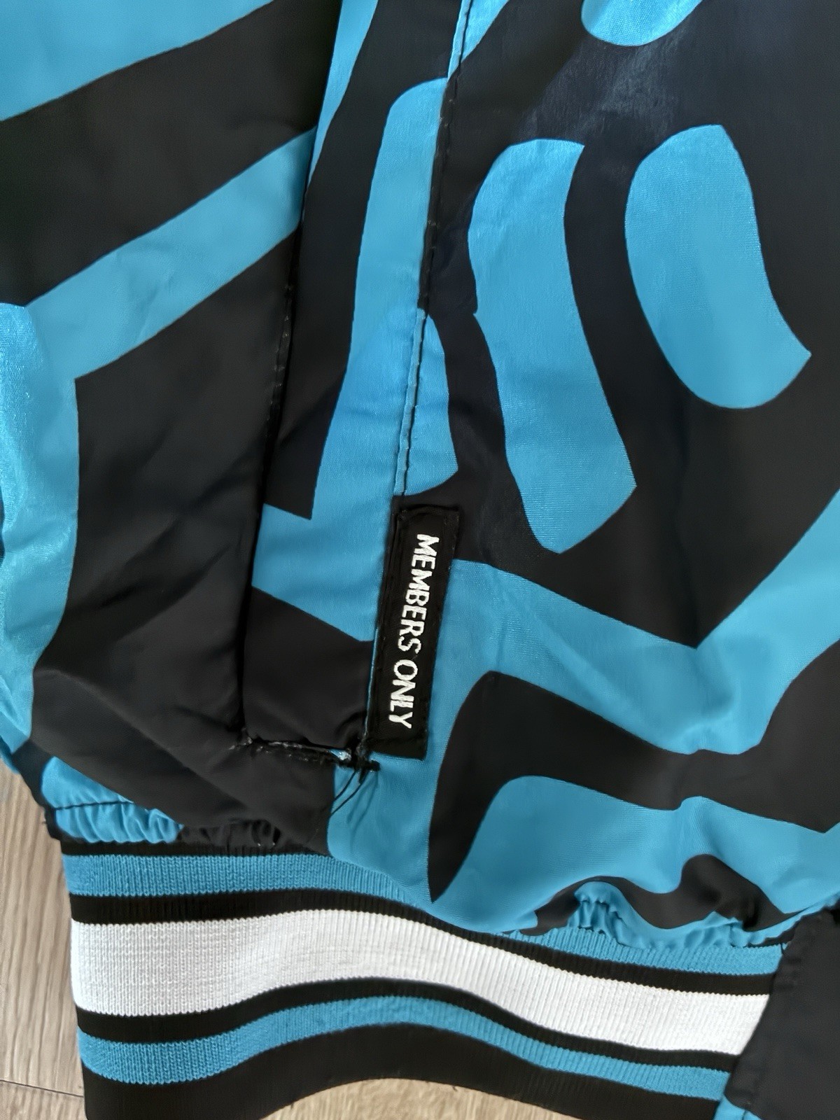 Members Only Keith Haring Tokyo Pop Bomber Jacket Black Blue Graphic Print S