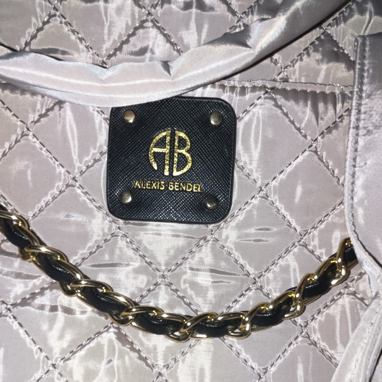 Alexis Bendel Large Beige Quilted Tote Zip Top Gold Hardware Detachable Strap
