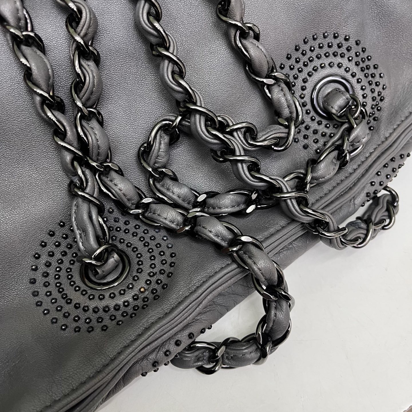 Chanel Pre-Owned Authentic Luxury Handbag 45*39*2 Free Tracked Shipping