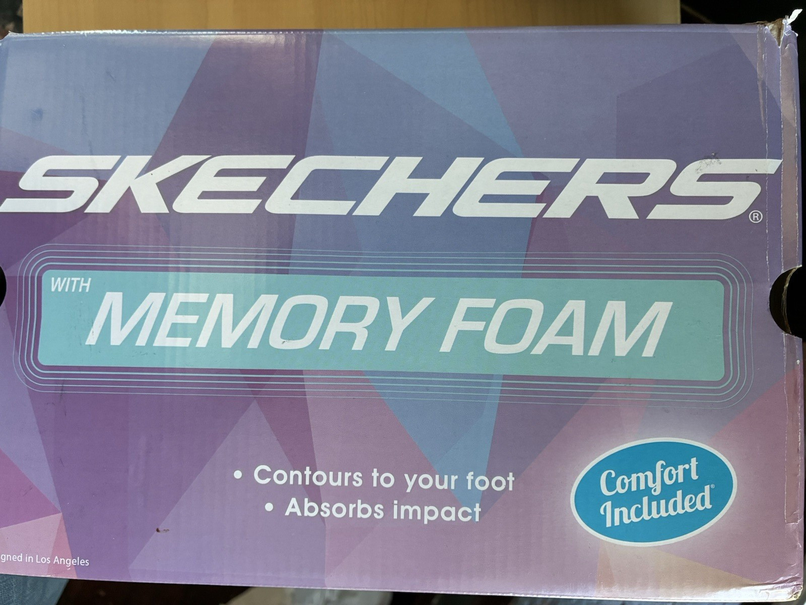 Skechers Summits, slip in sneakers, size 8 wide