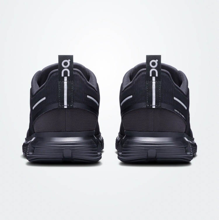 BEST SELLER WATERPROOF CLOUD 6 MEN!! BRAND NEW WITH BOX!!