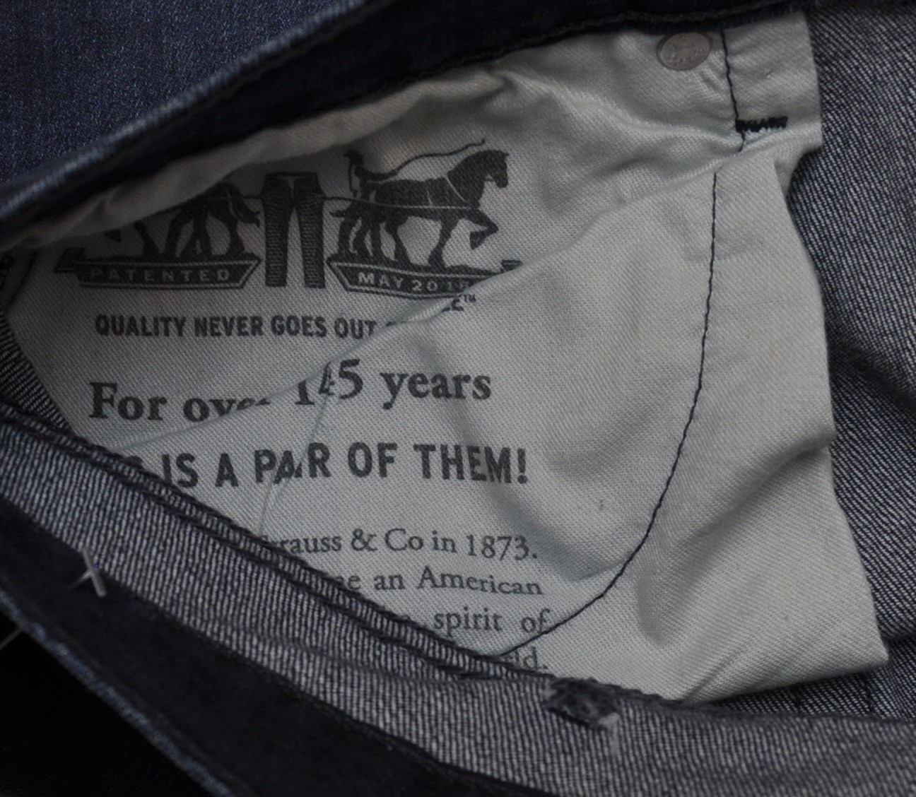 Levi’s 502 Jeans Men 38 x 32 All Seasons Tech Dark Wash Straight High Rise Pant
