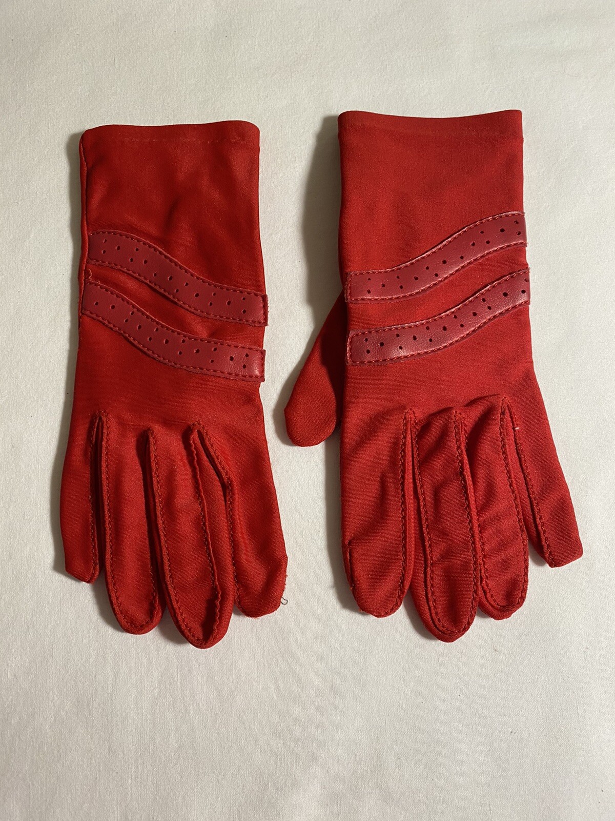 Sheer Energy Gloves Red One Size 81% Nylon 19% Spandex Faux Leather Vintage