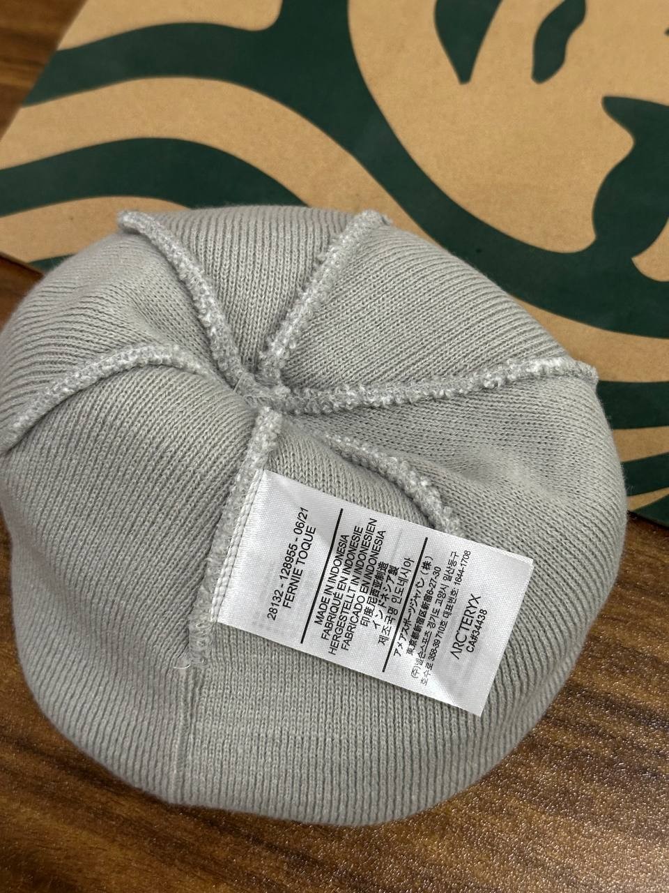 Arc’teryx Bird Logo Beanie Gray White Knit Hat Unisex NWT