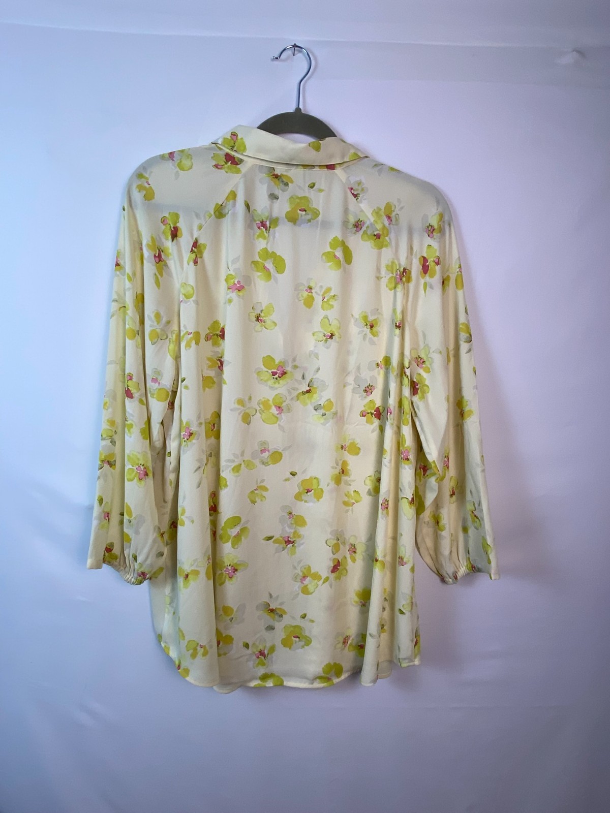 CAbi Go To Blouse Spring Yellow Floral Style #6294 Sz L Classic Coastal Corpgore