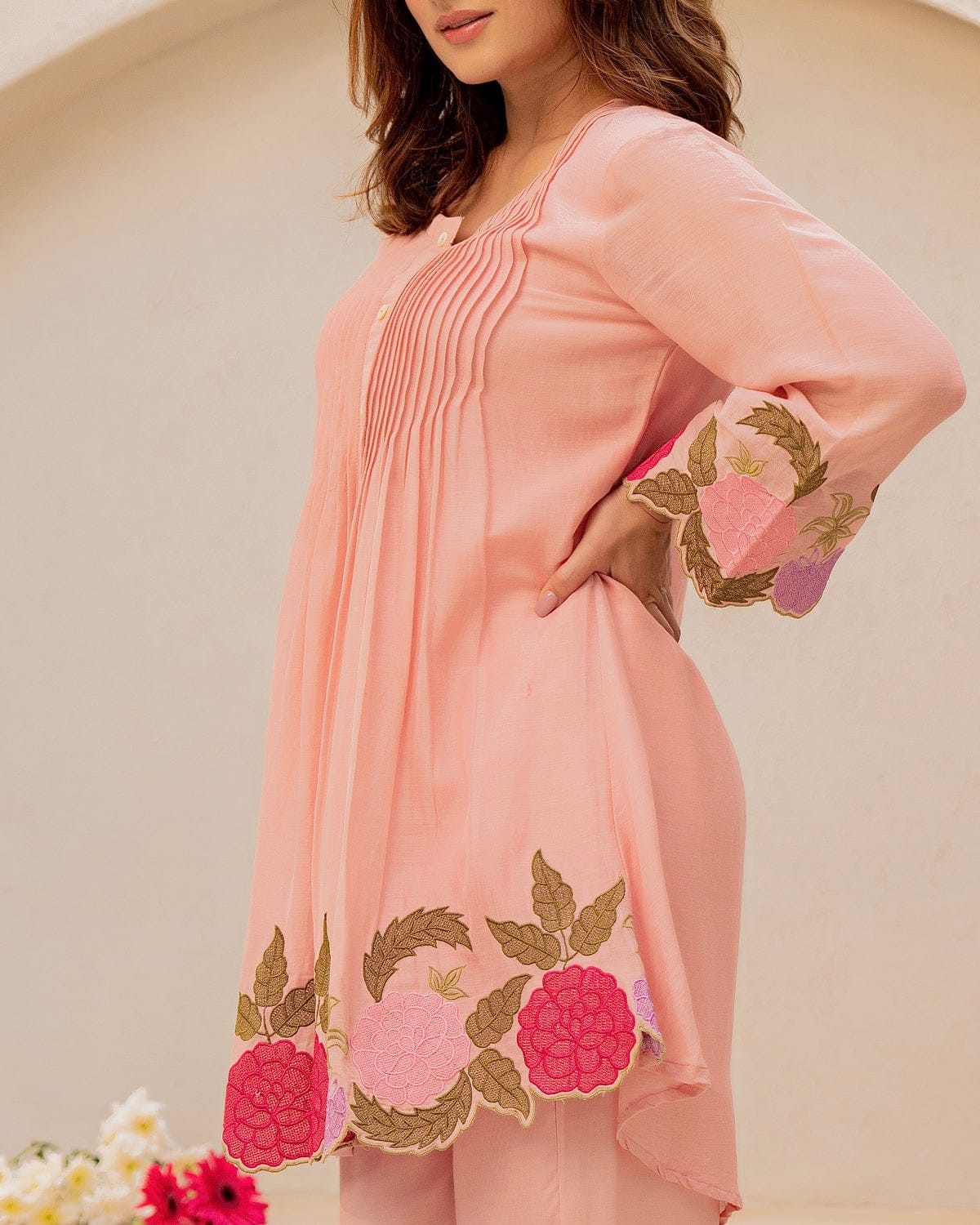 Women Floral Embroidered Kurta Pant Set A-Line Kurti Casual Ethnic Outfit
