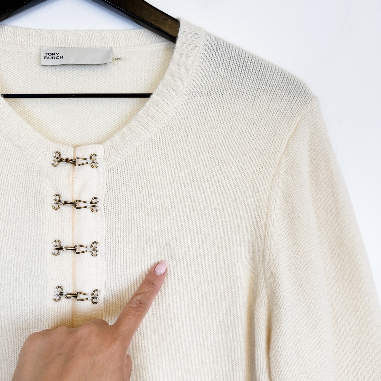 Tory Burch Hook-And-Eye 100% Cashmere Cardigan Sweater Cream – L