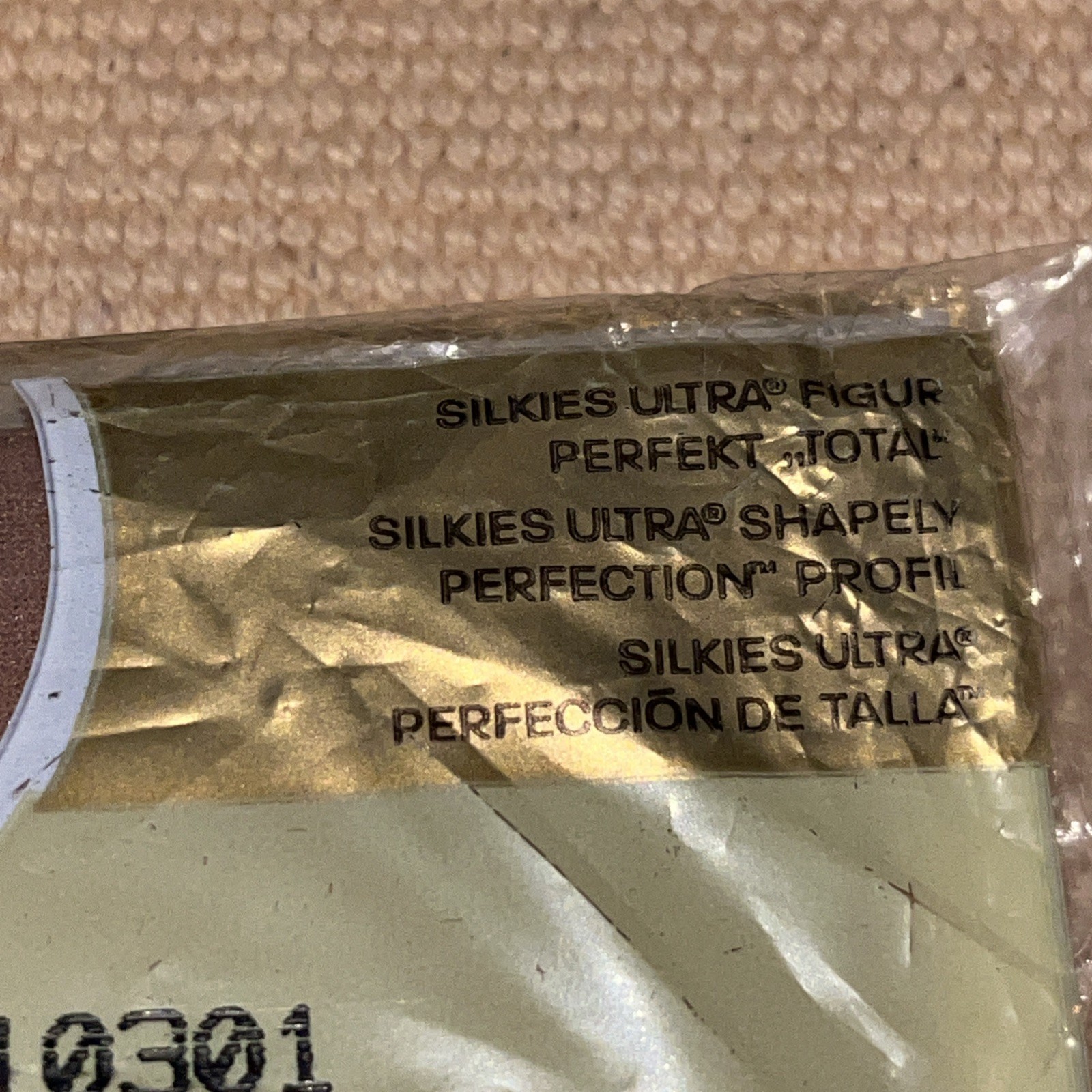 VTG Silkies Ultra Shapely Perfection Pantyhose Large Nude 81% Nylon 19% Spandex
