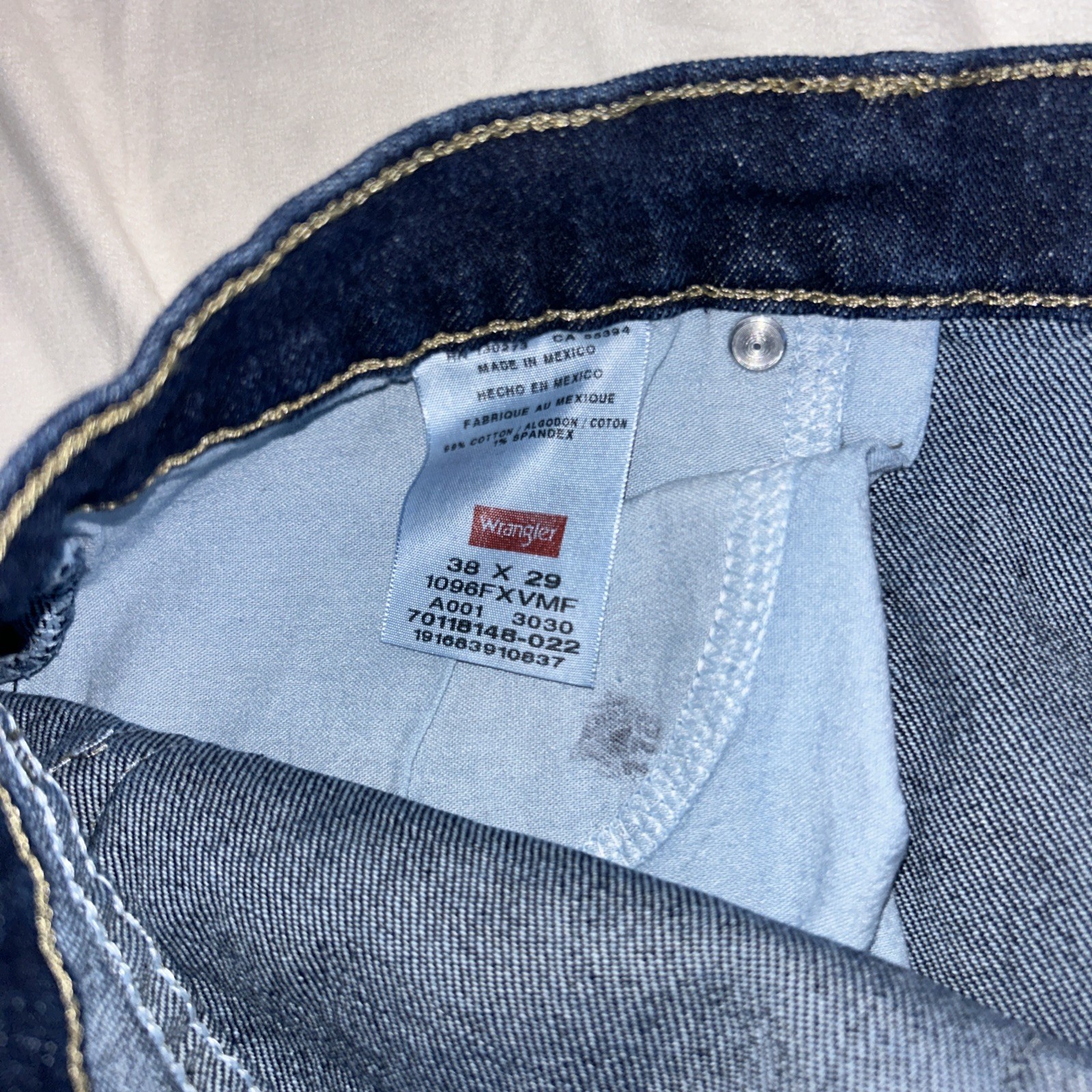 NWTWrangler Mens Flex Relaxed Fit Jeans Five Star 38X29