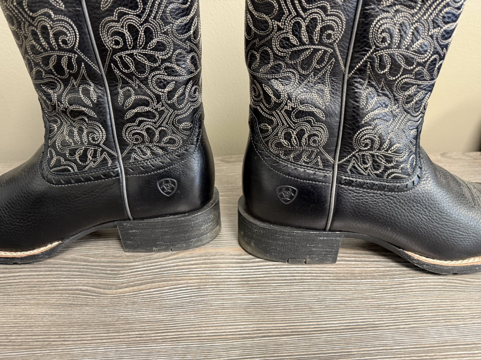 Ariat Womens Round Up Remuda Western Boot Black Deertan Size 10 Square toe