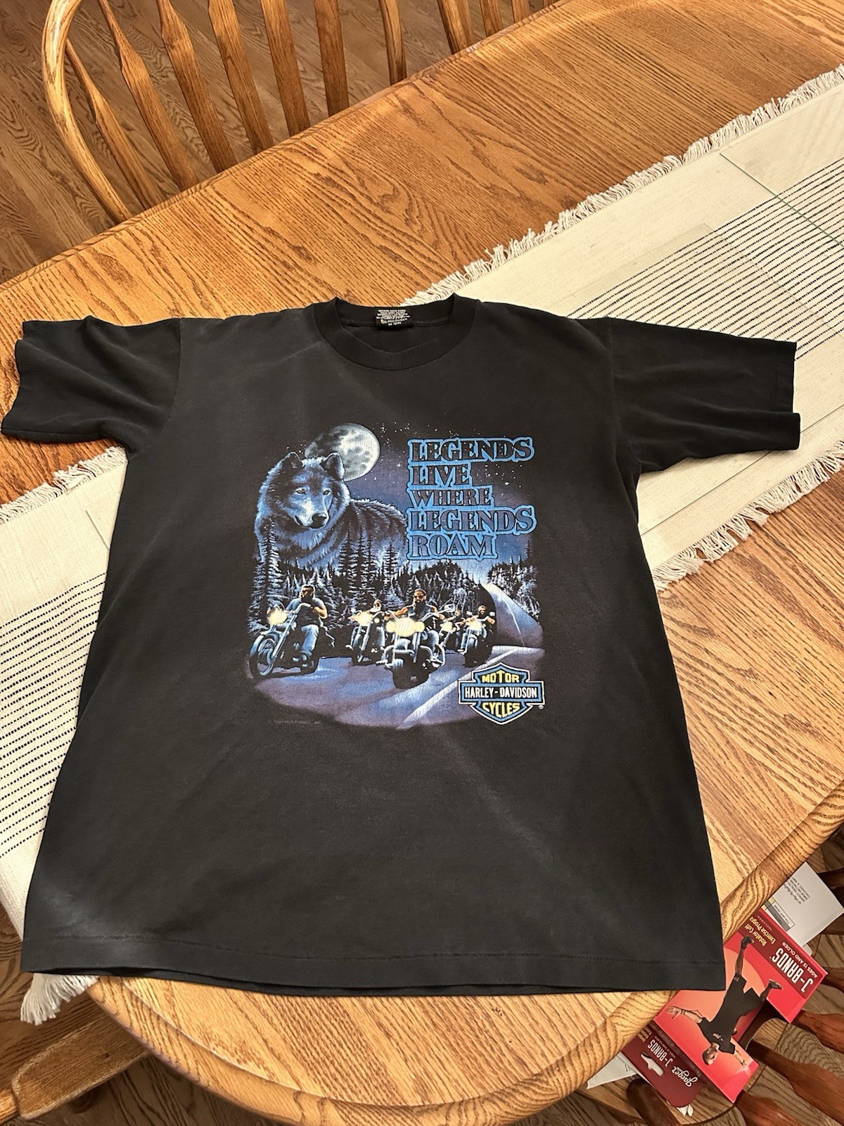 Harley Davidson T-Shirt “Legends Live Where Legends Roam” 1991 Vintage Size L