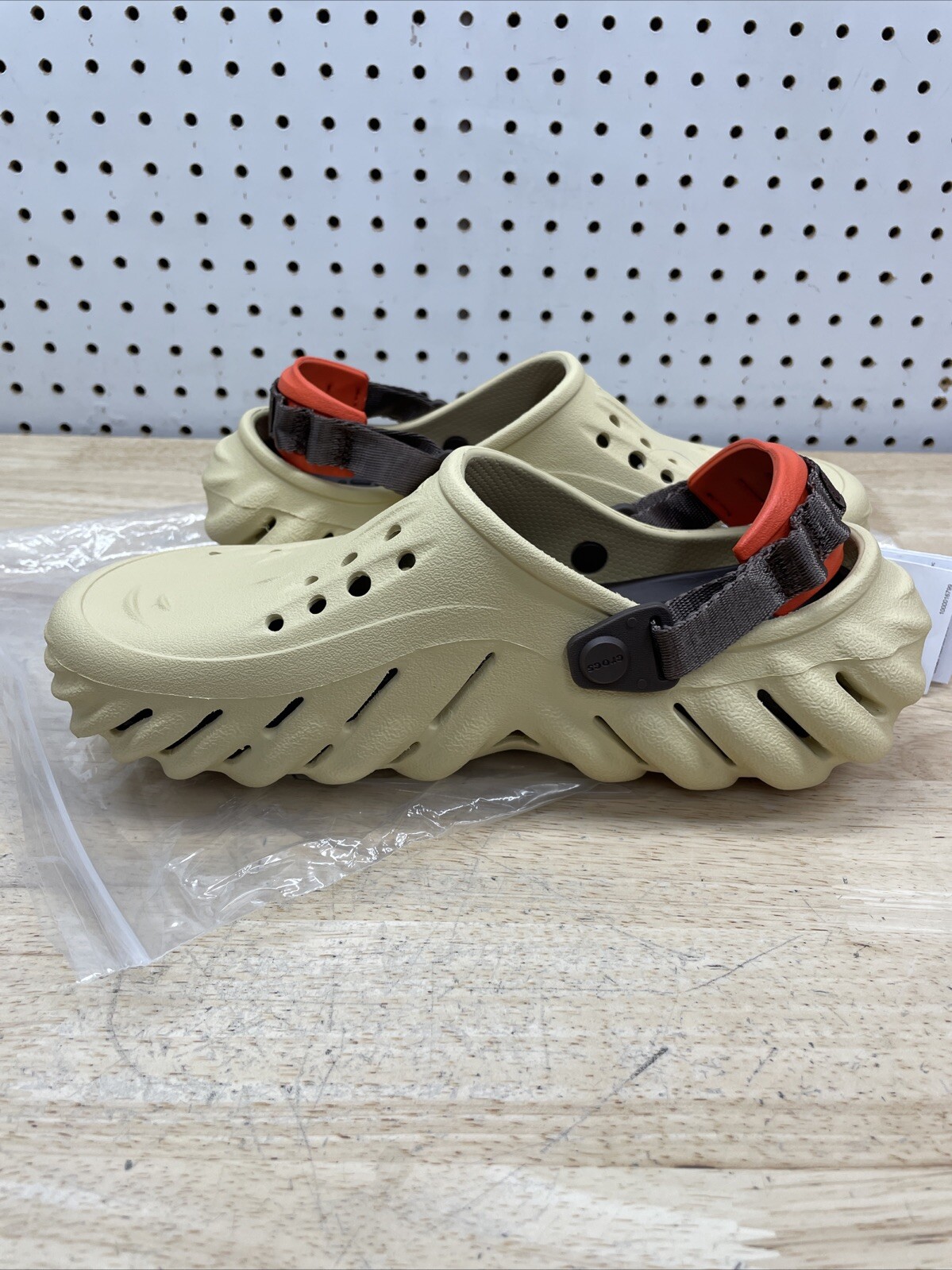 Crocs Echo Clog Sesame Unisex Slip On Comfort 207937-0HX New Multiple Sizes