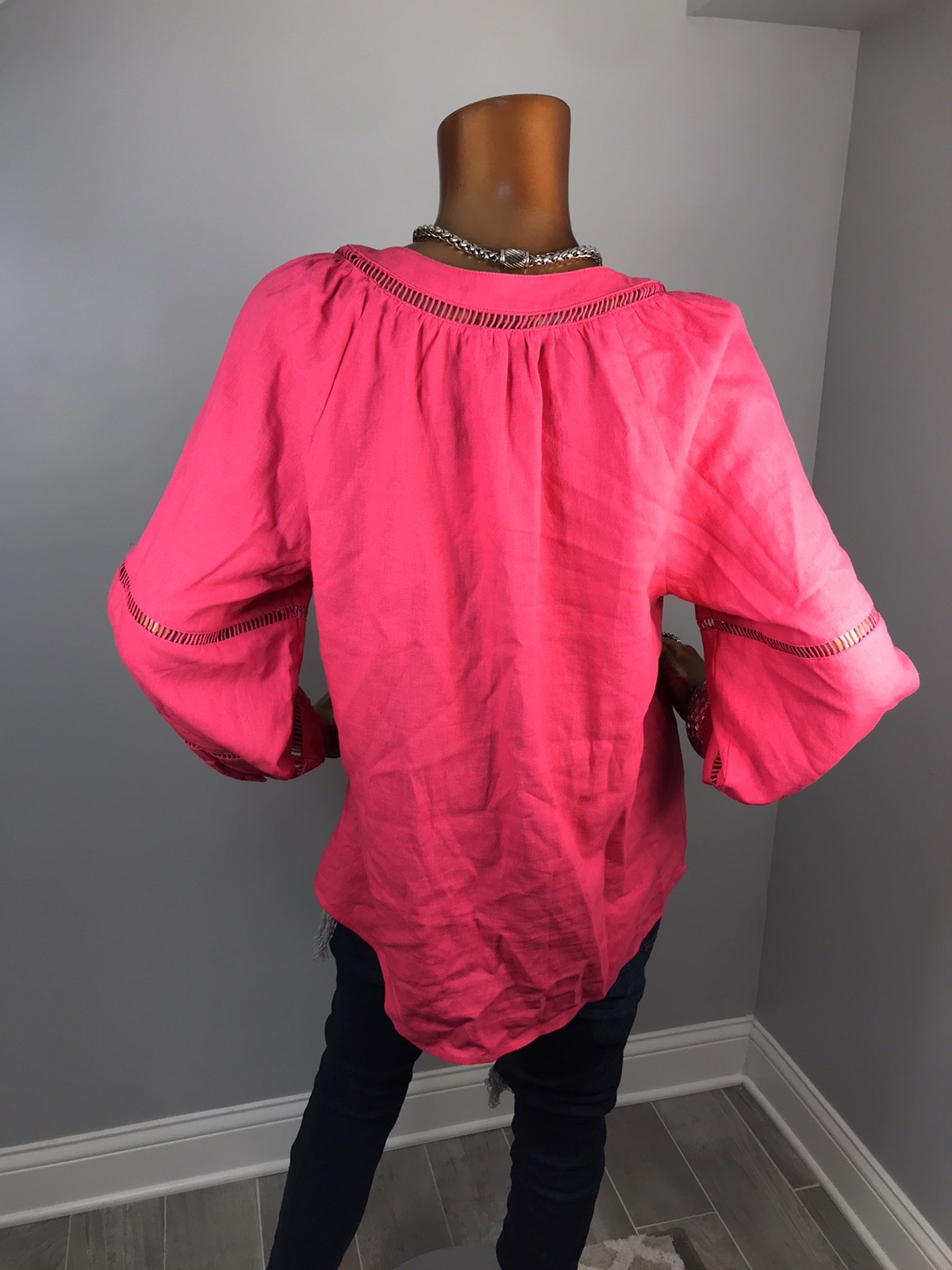 Anne Klein M Top NWT $89 Linen Blouse Pink Crochet Low V Cut Sexy Shirt 3/4 Slvs
