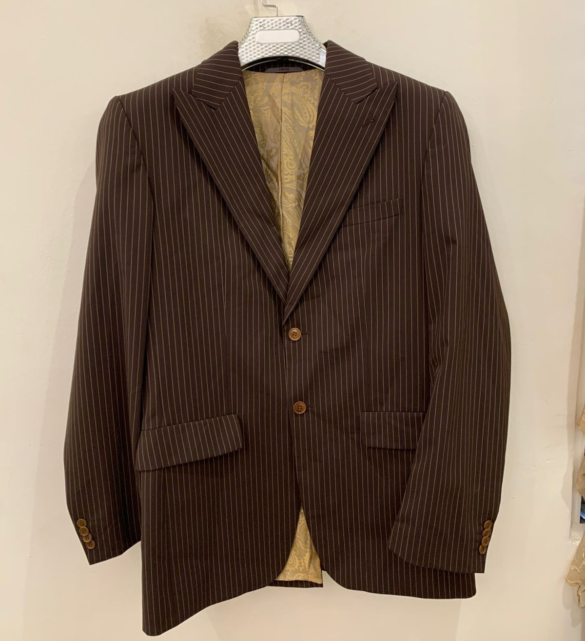 Vintage wool blend classic peak lapel brown striped 2 button suit 40L