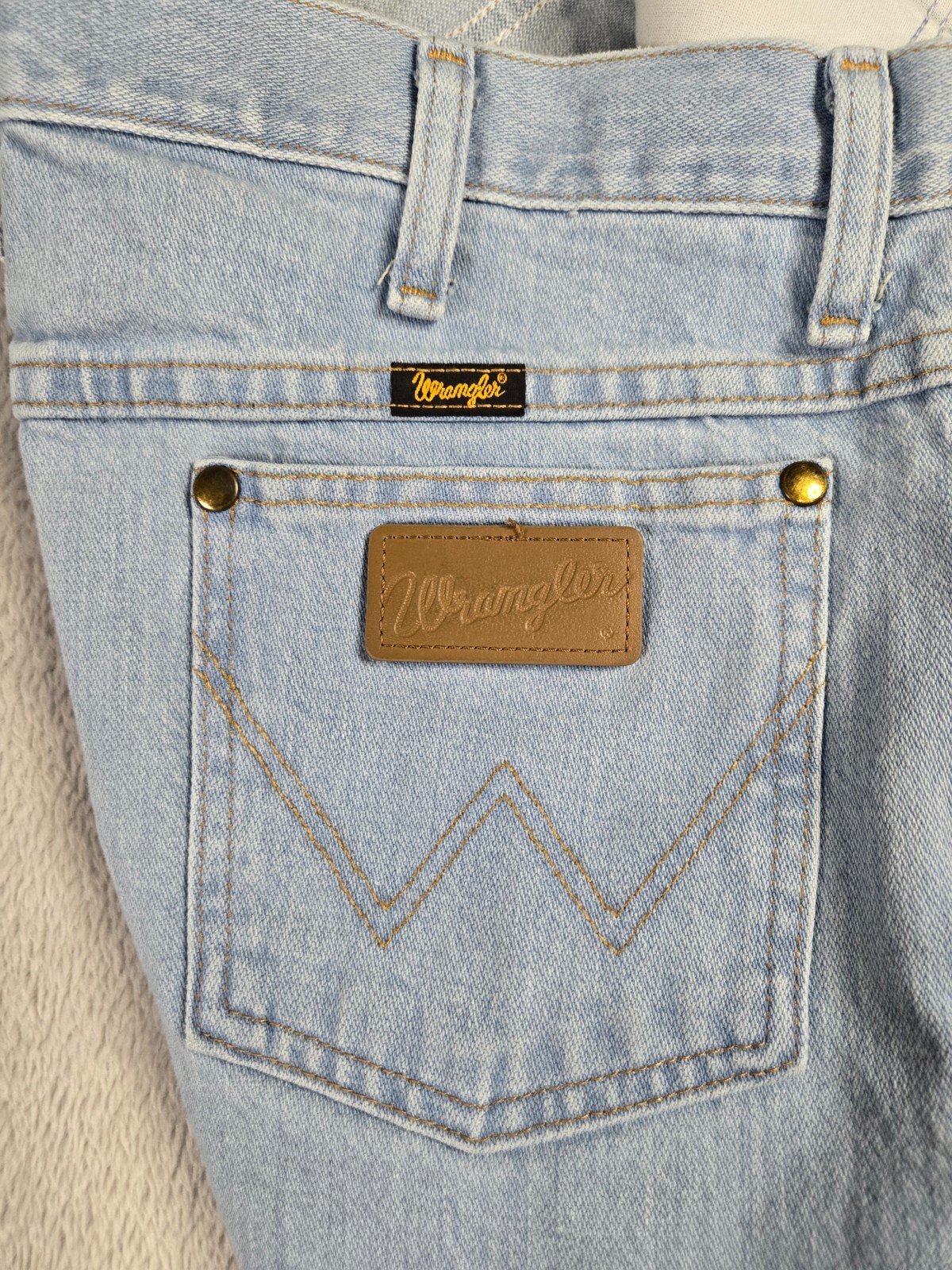 Wrangler Light Blue Jeans Mens Size 36 x 34 Country Western Cowboy Denim 936GBH