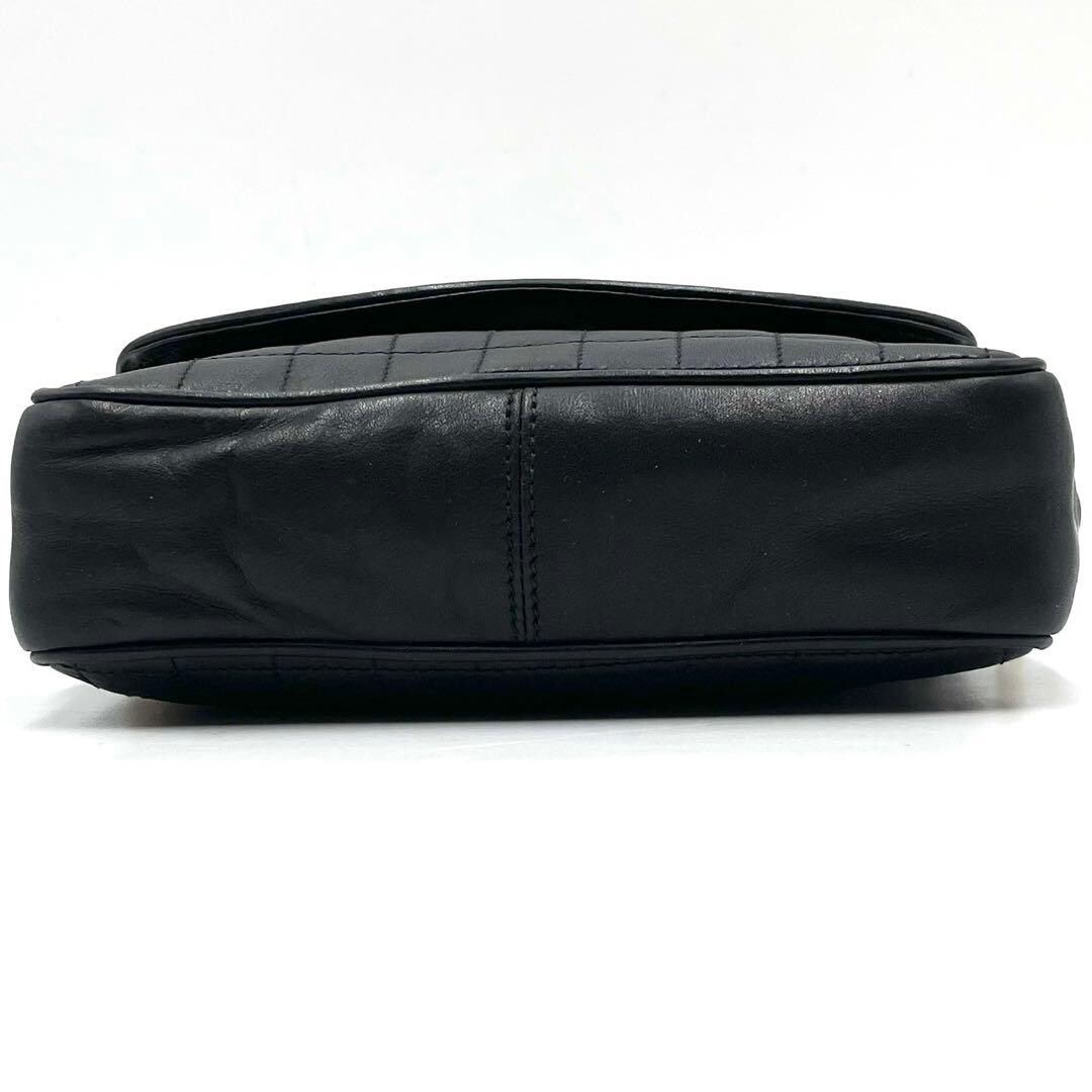 CELINE Triomphe Quilted Black Leather Gold Chain Shoulder Bag Pochette Vintage