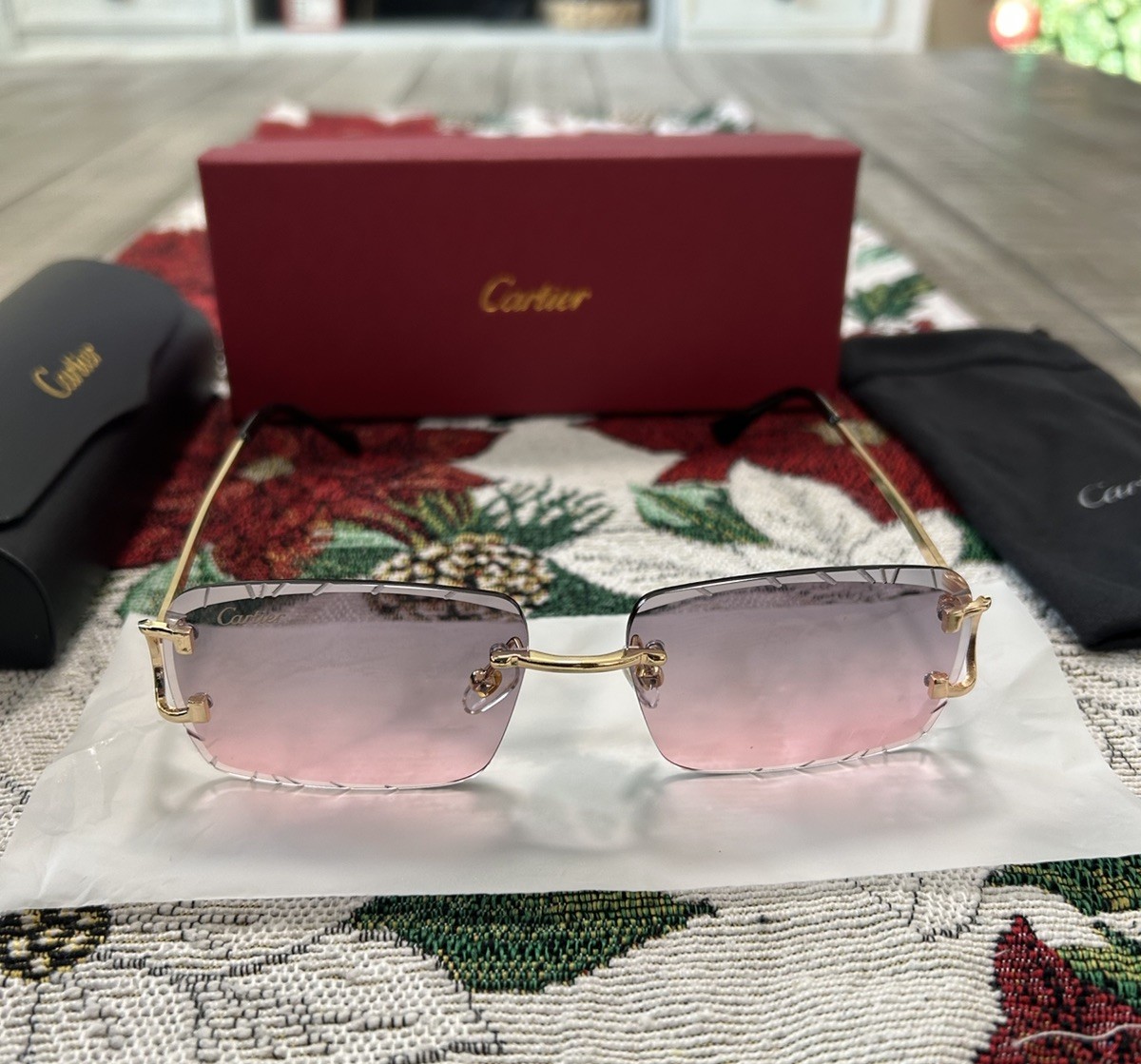 🔥😎Diamond Cut Big C Pink/Grey Lens Frameless & Gold Frame☀️💎