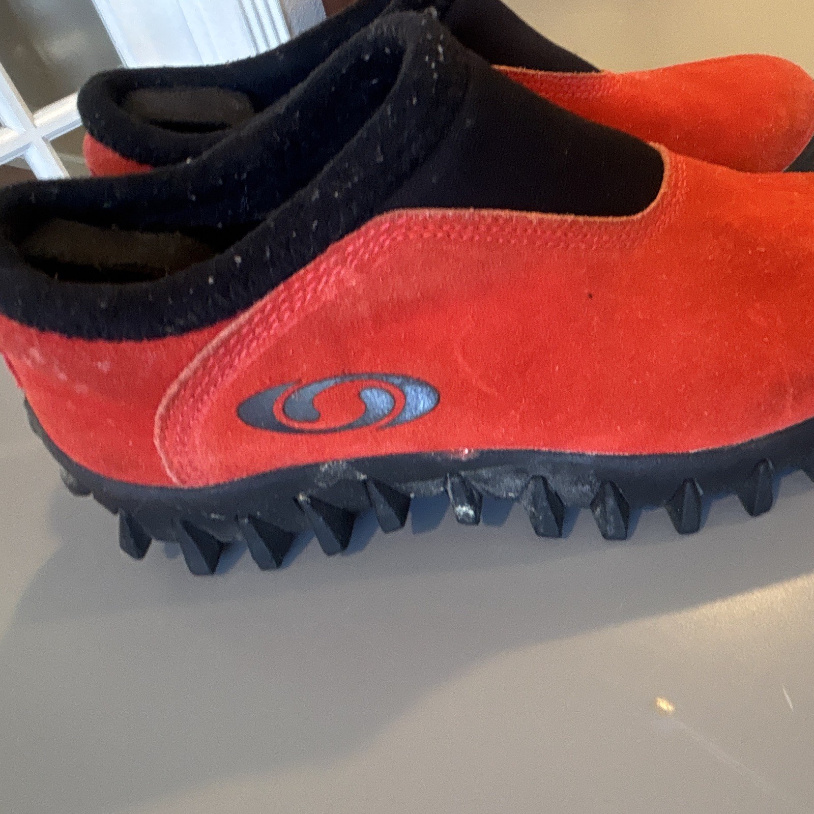 Salomon Men’s Low Top Slip-On Suede Athletic Sneakers Red/Black Rubber Lug