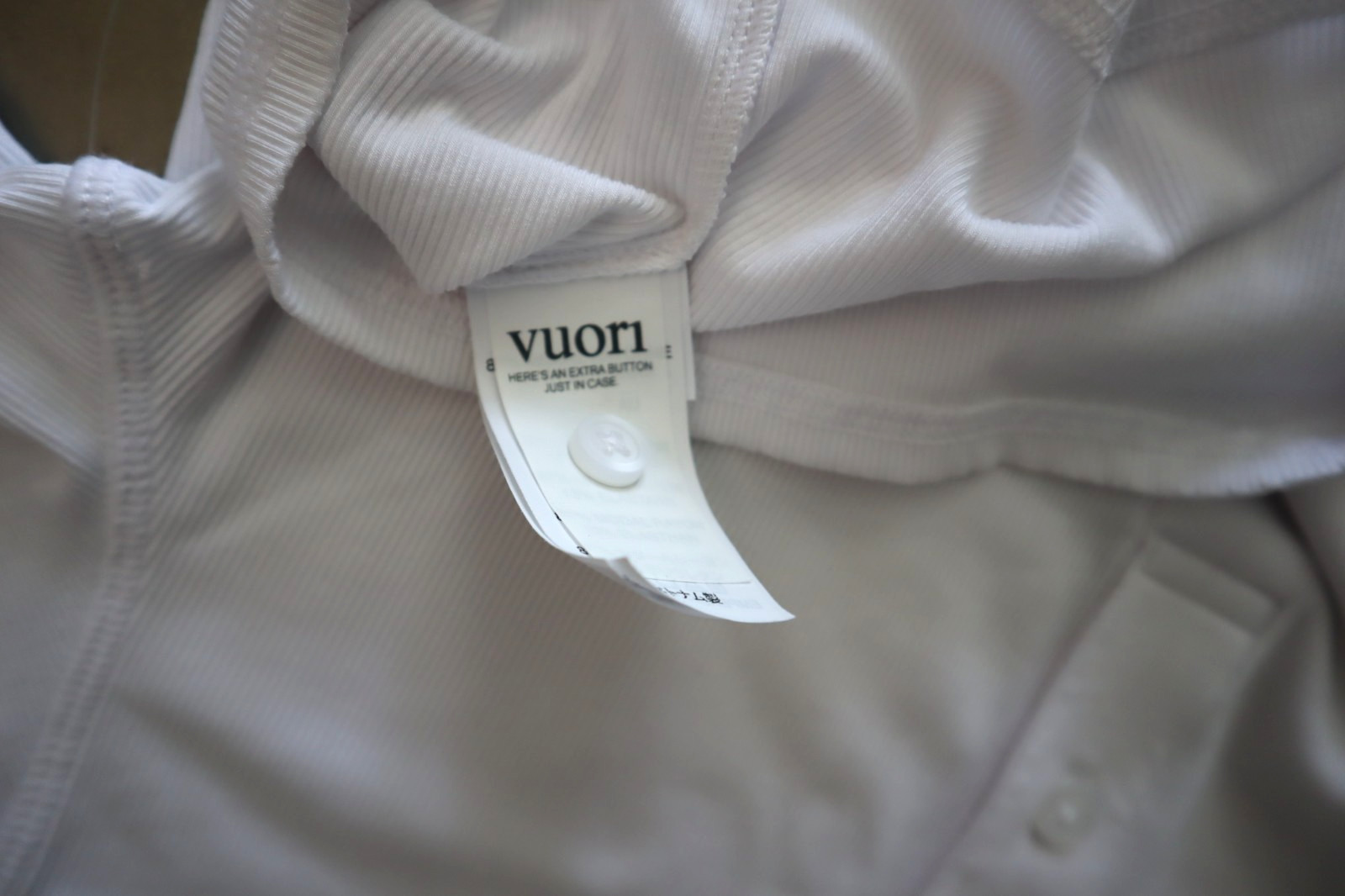 Vuori VW1050 Women’s Sz Medium White Pose Fitted S/S Ribbed Polo Shirt