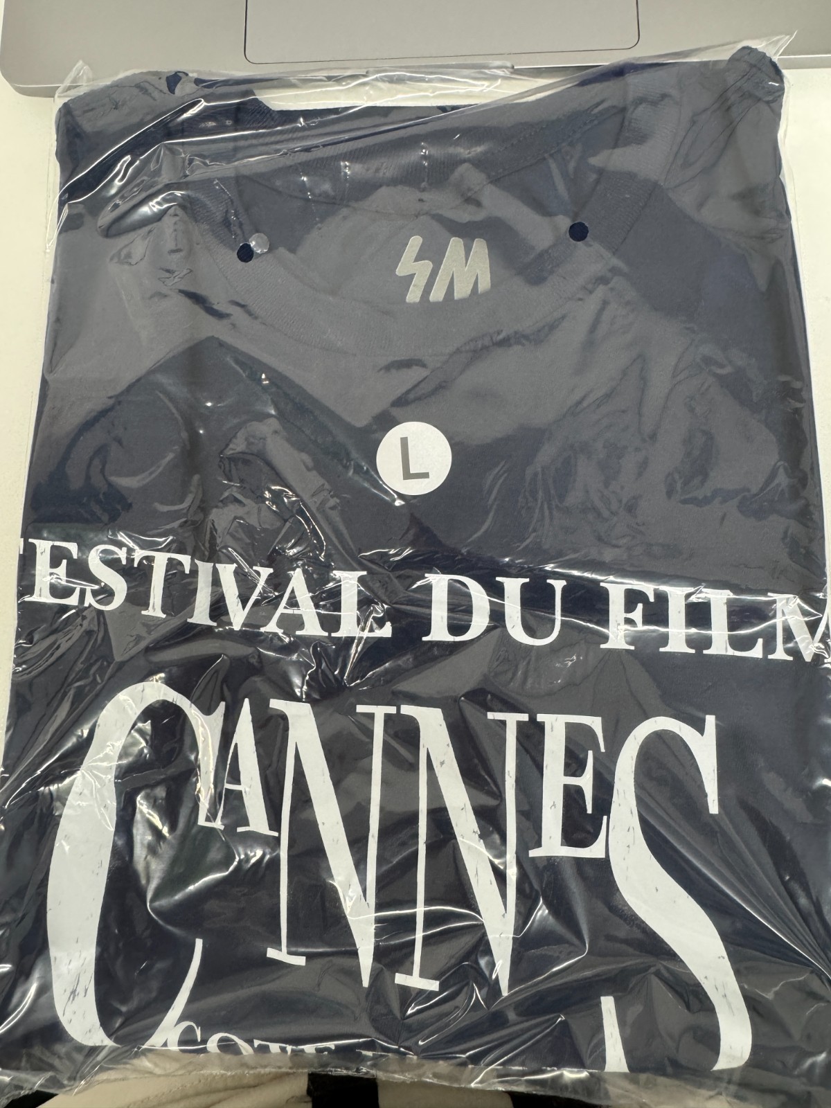 1992 CANNES FILM FESTIVAL DISTRESSED LOGO NAVY T-SHIRT