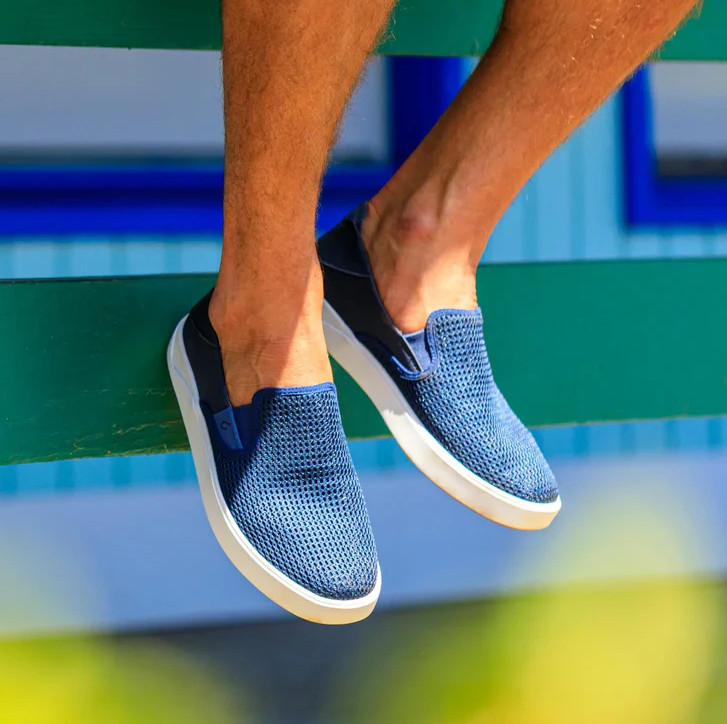 NWT OluKai Laeahi Men’s Breathable Slip-On Sneakers Blue Depth Comfort Shoes