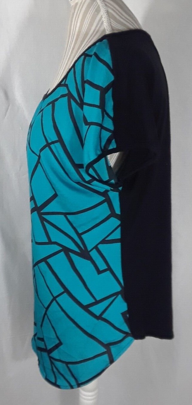 TA1-22 Espresso Women’s XL Blouse in black with blue geometric patterns in front