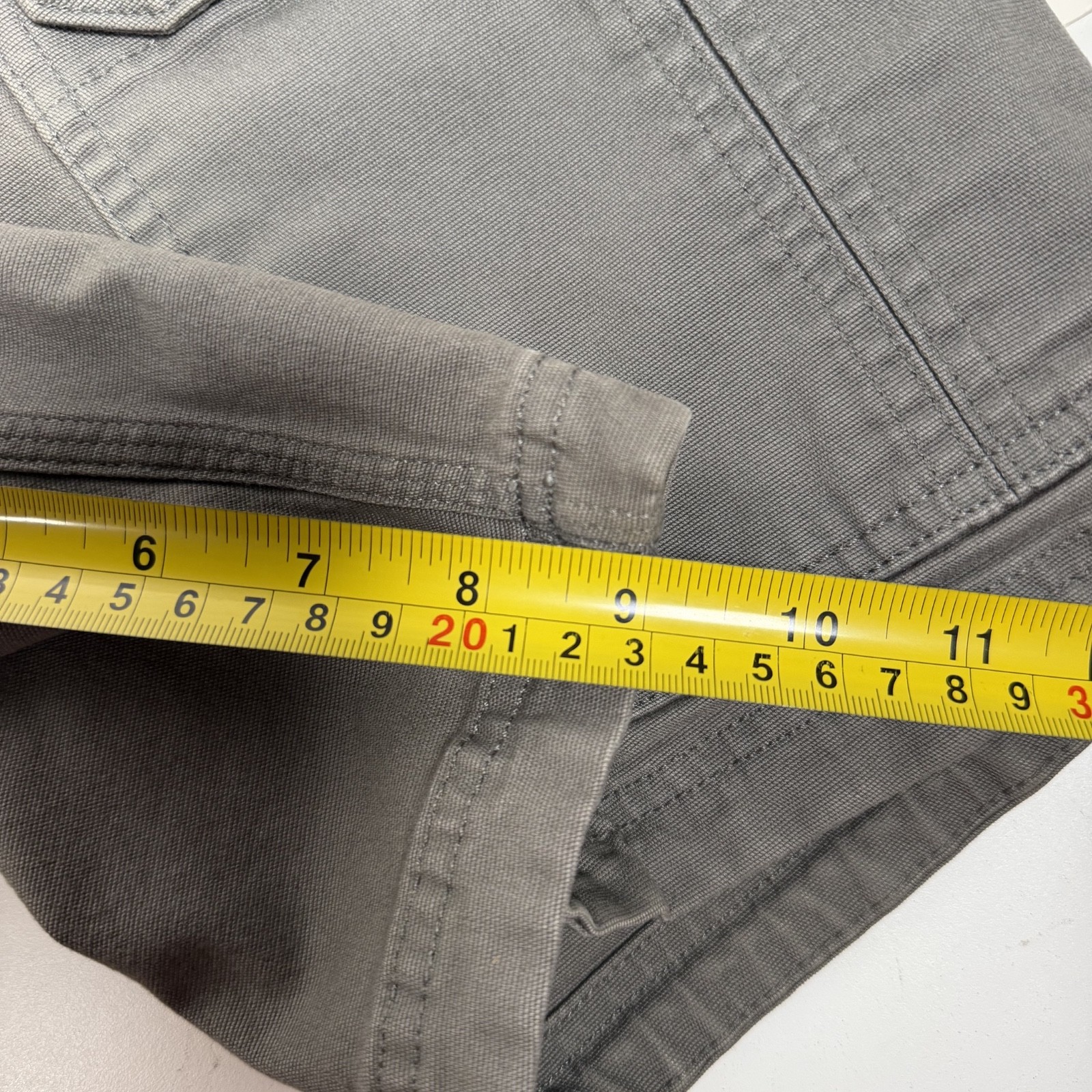 Duluth Trading Co. Flex Fire Hose Cargo Shorts Mens 38 Grey Heavyweight Utility
