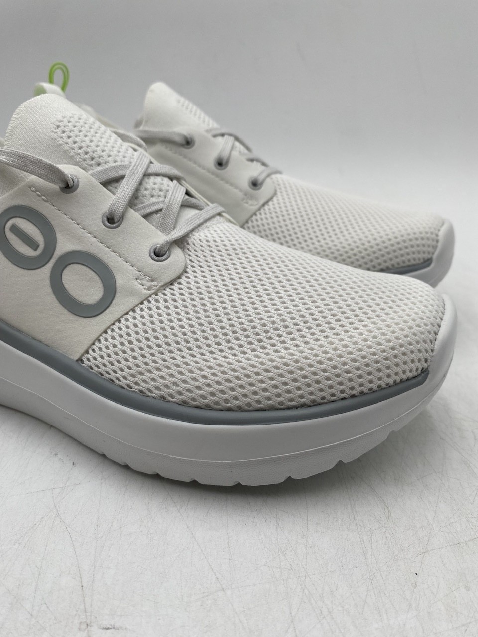 OOFOS OOMY STRIDE Women’s NEW Recovery Sneakers White Multiple Sizes