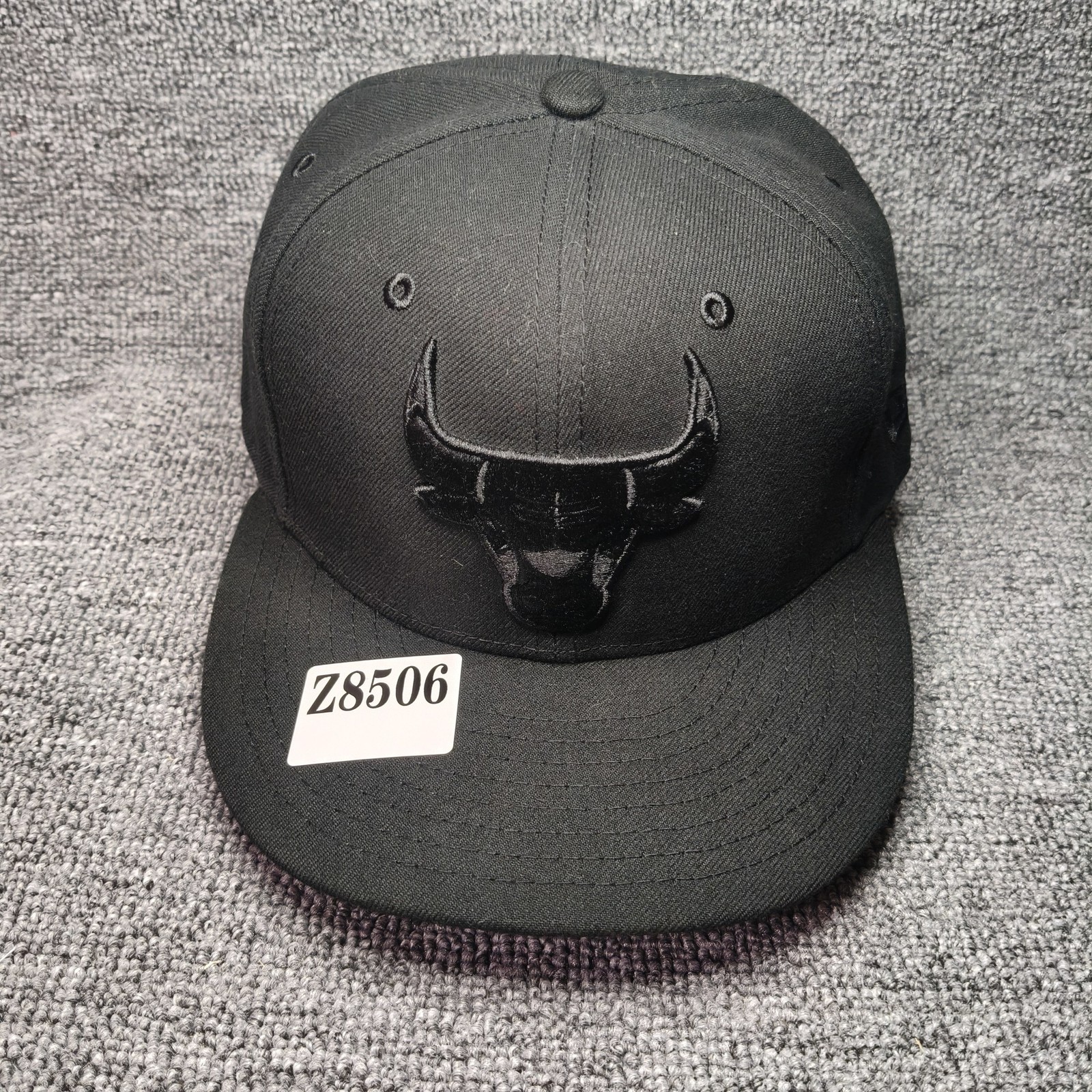 New Era Chicago Bulls 59FIFTY Fitted Black Red Underbrim 6 7 8 Hat