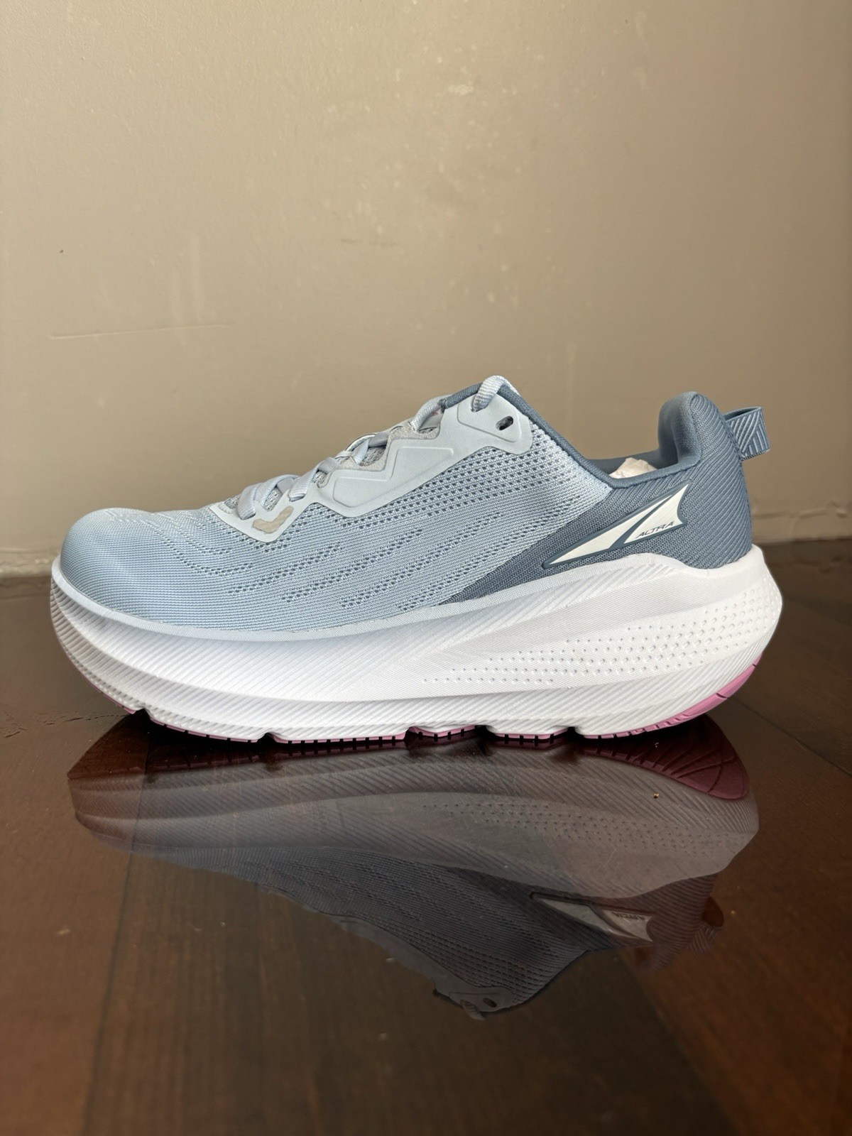 Altra FWD via Women’s Running Shoes Size 8 W, Light Blue (New In Box)