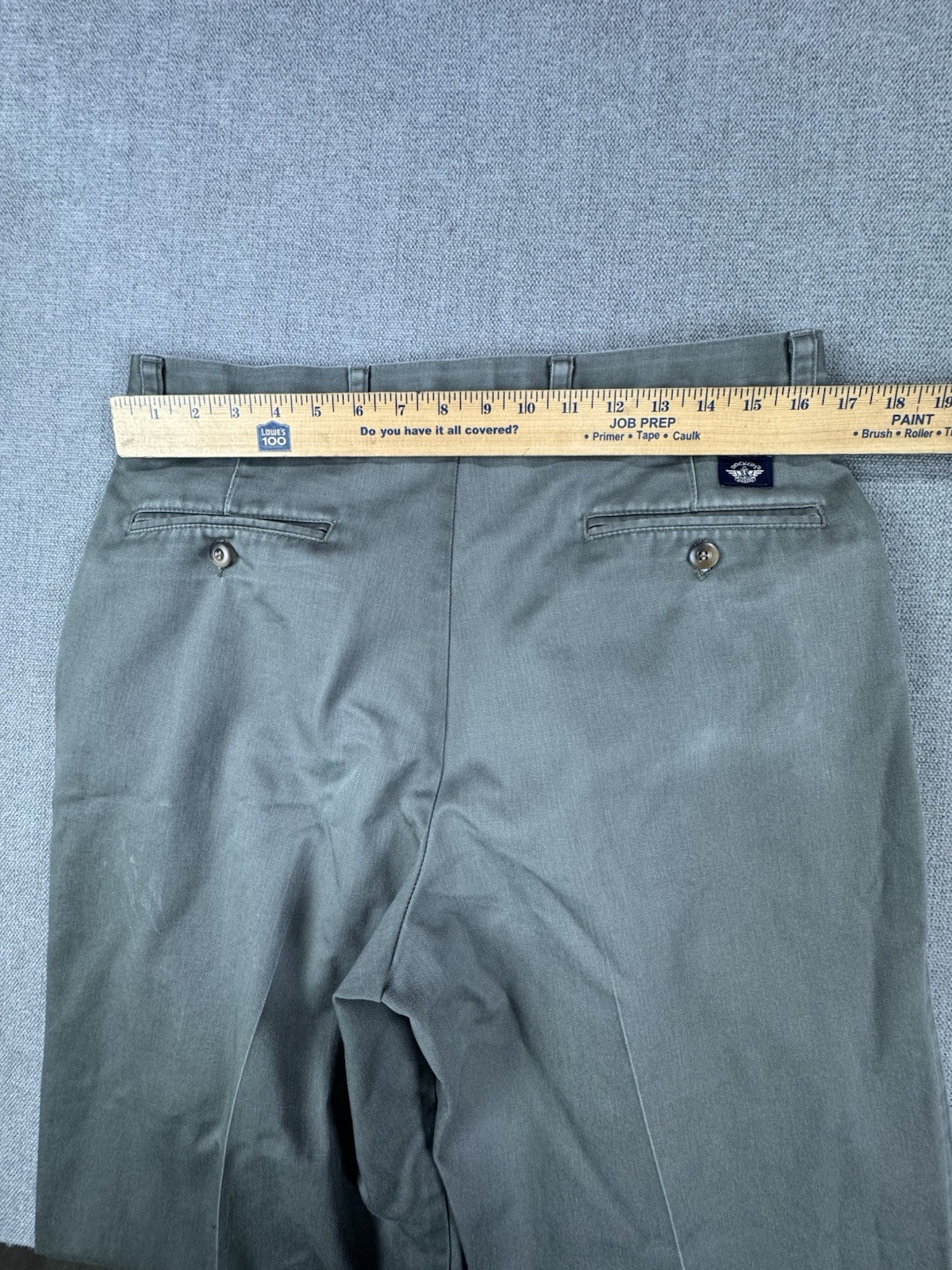 Vintage 90s Dockers Mens 34×30 Faded Pleated Straight Leg Chino Pants Green
