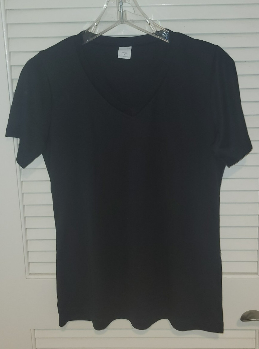 BYC & BCYC Wild Sailing Regatta “Bad Kitty” Women’s V-Neck Black Small Shirt NEW