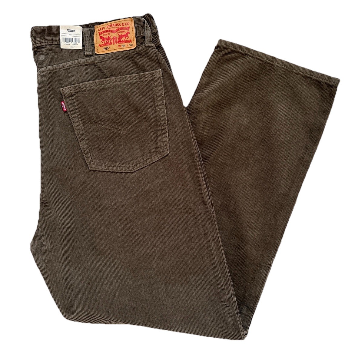 Levi’s Men’s 565 Loose Straight Corduroy Pants