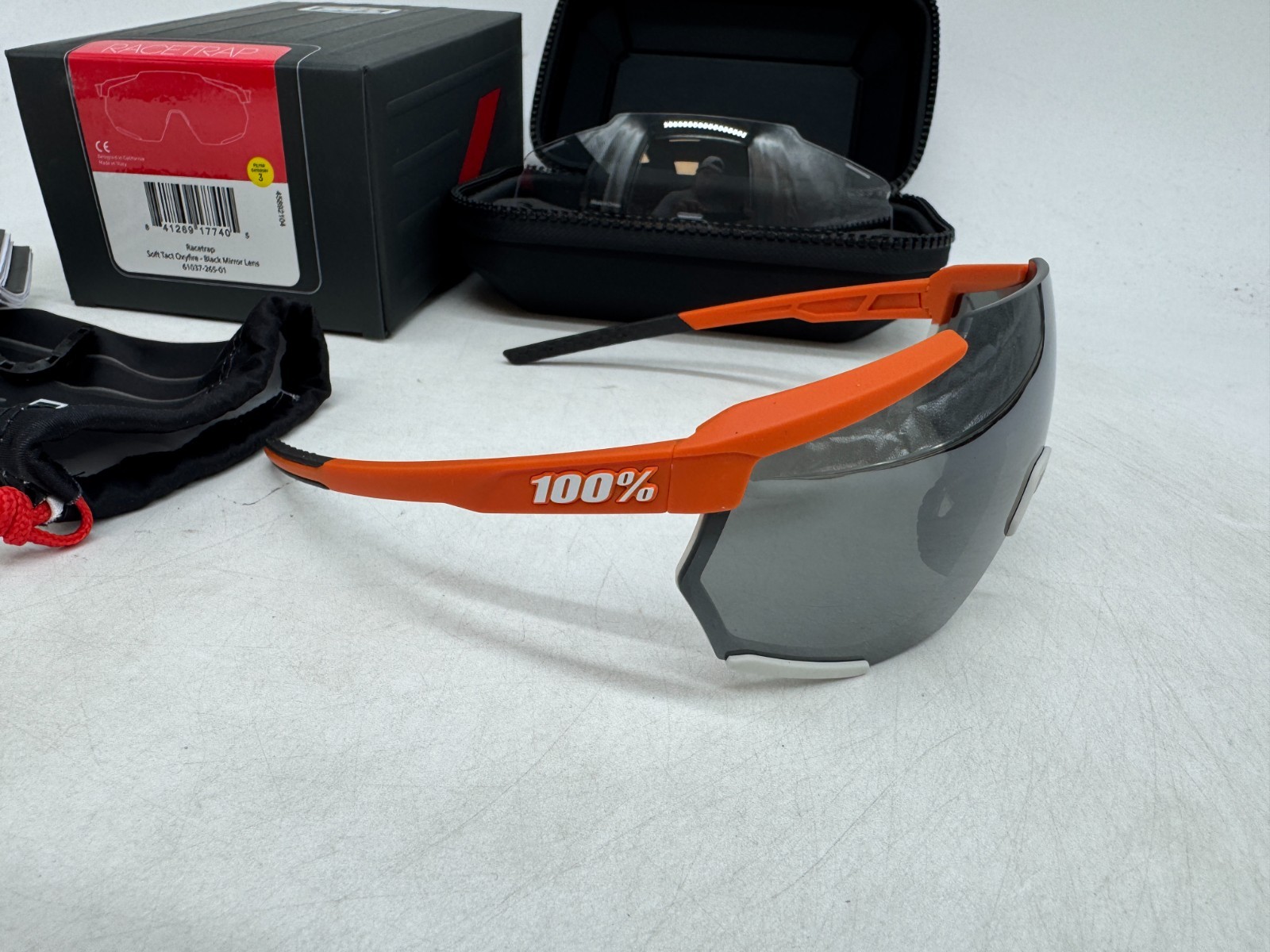 100% Racetrap Performance Sunglasses Sport OXFIRE Frame Black Mirror Lens UV400
