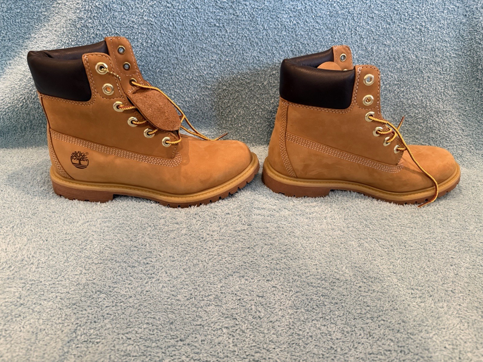 Timberland Premium 6-Inch Waterproof Boots NWOT Wheat Nubuck Women’s 8 M Classic