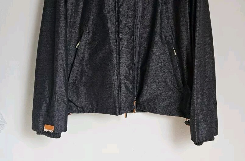 SUPERDRY WINDCHEATER MENS UK SIZE MEDIUM CHARCOAL GREY & ORANGE COAT