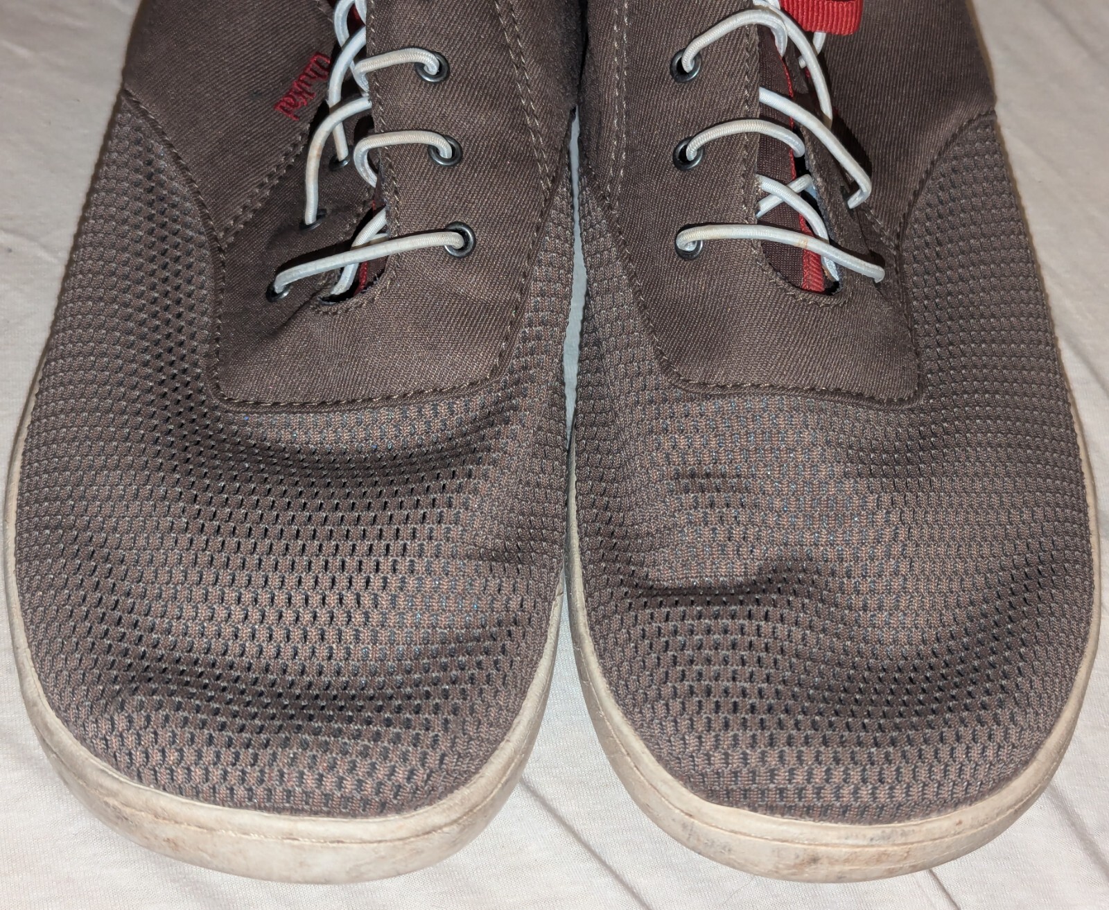 OluKai Nohea Moku Men’s Size 11 / 44 Sneakers Brown Red Casual Shoes Slip On