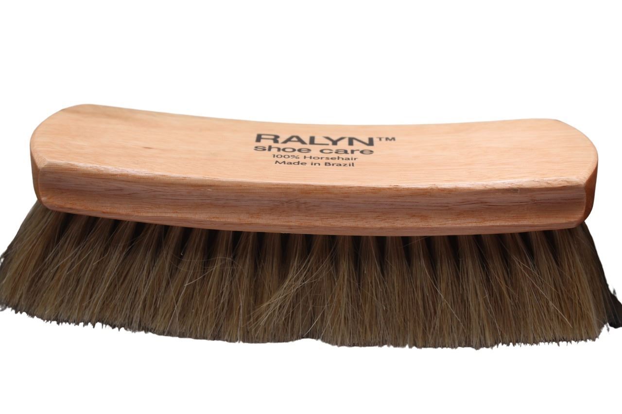 Ralyn Horsehair Shine Brush (8″)