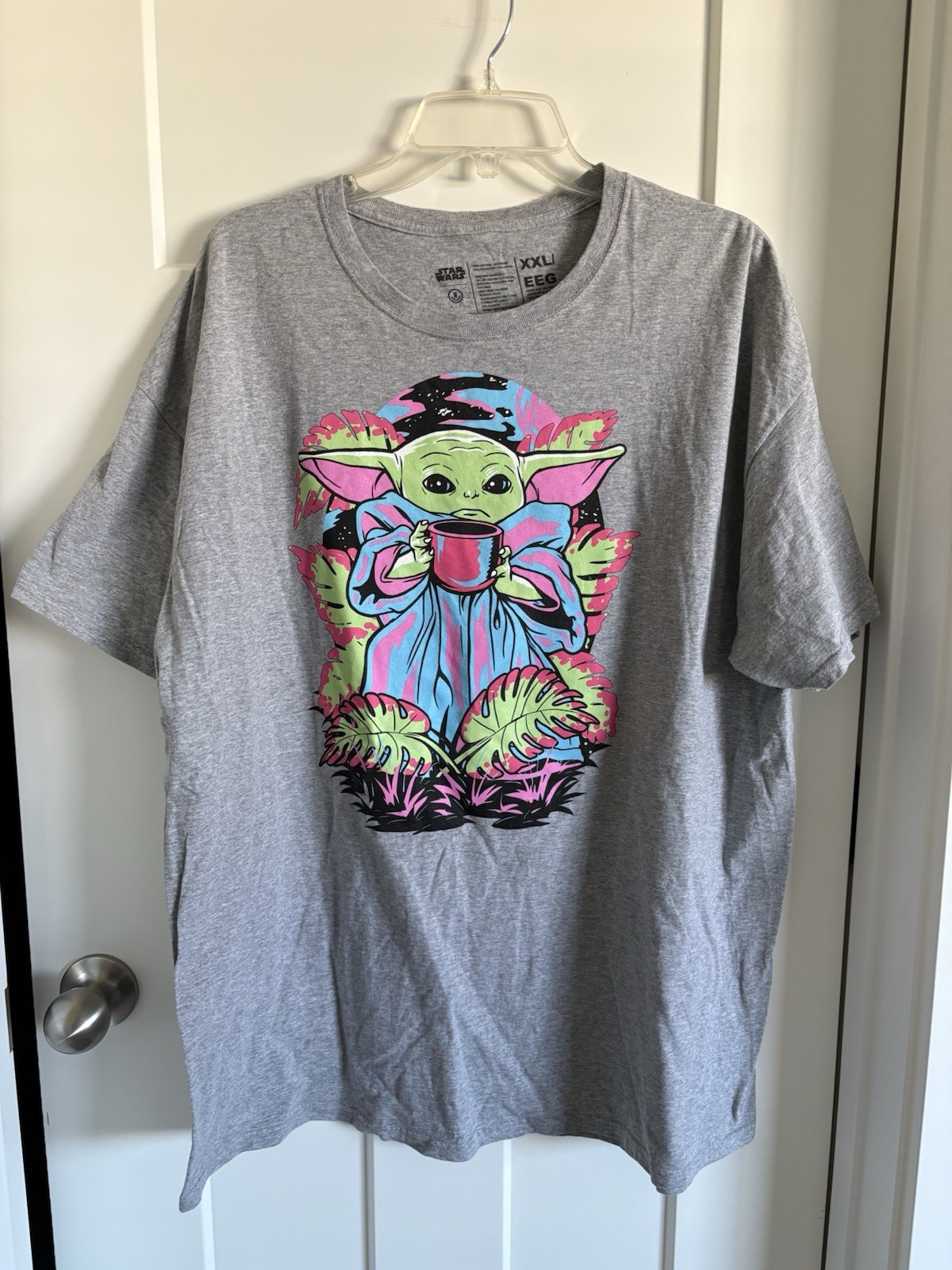 Neff x Star Wars Men’s XXL Baby Yoda Mandalorian Graphic T-Shirt Heather Gray