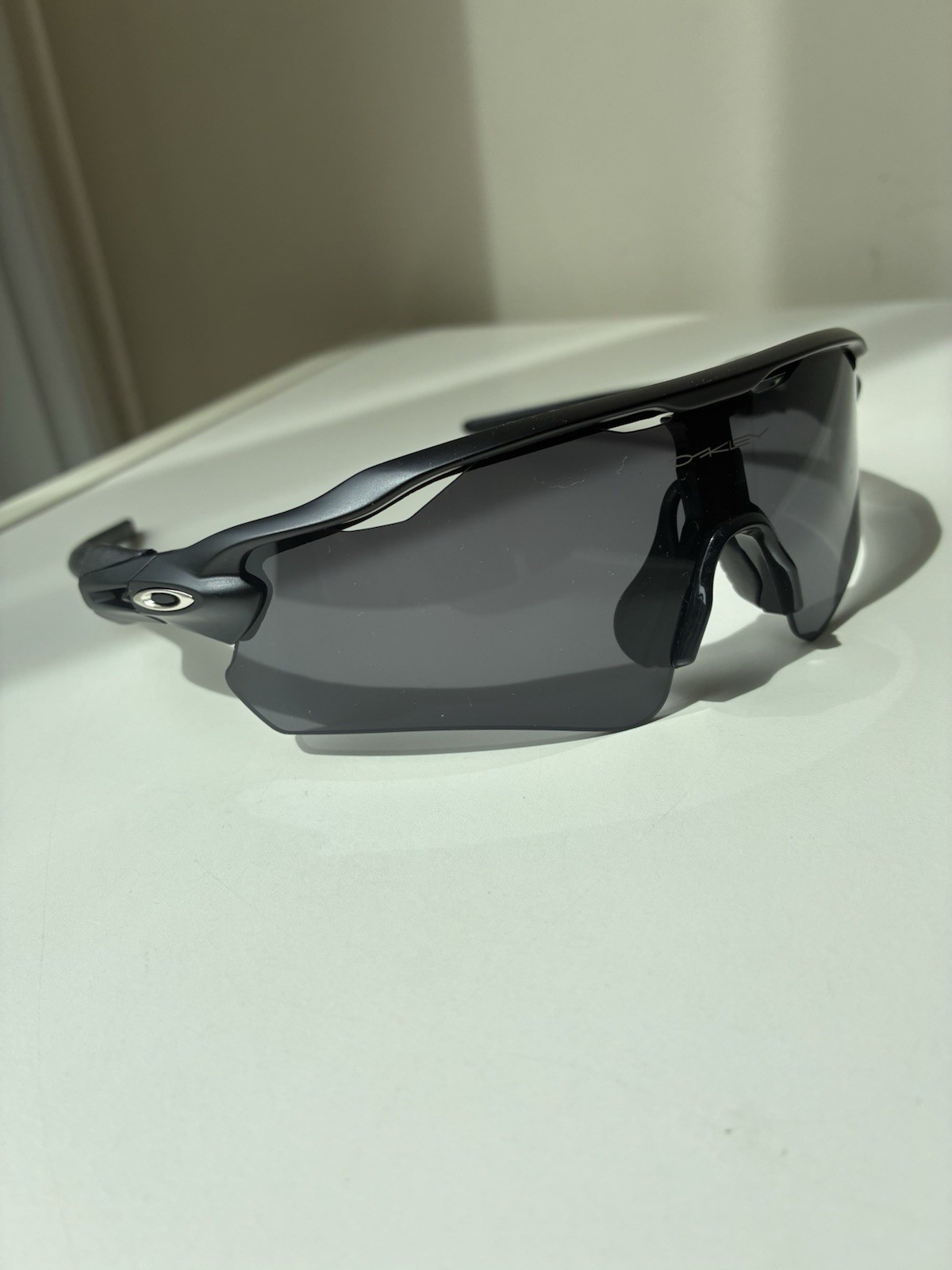 NEW Oakley 009208 Radar Ev Path Men’s Sunglasses Black Frame – Black Prizm Lens