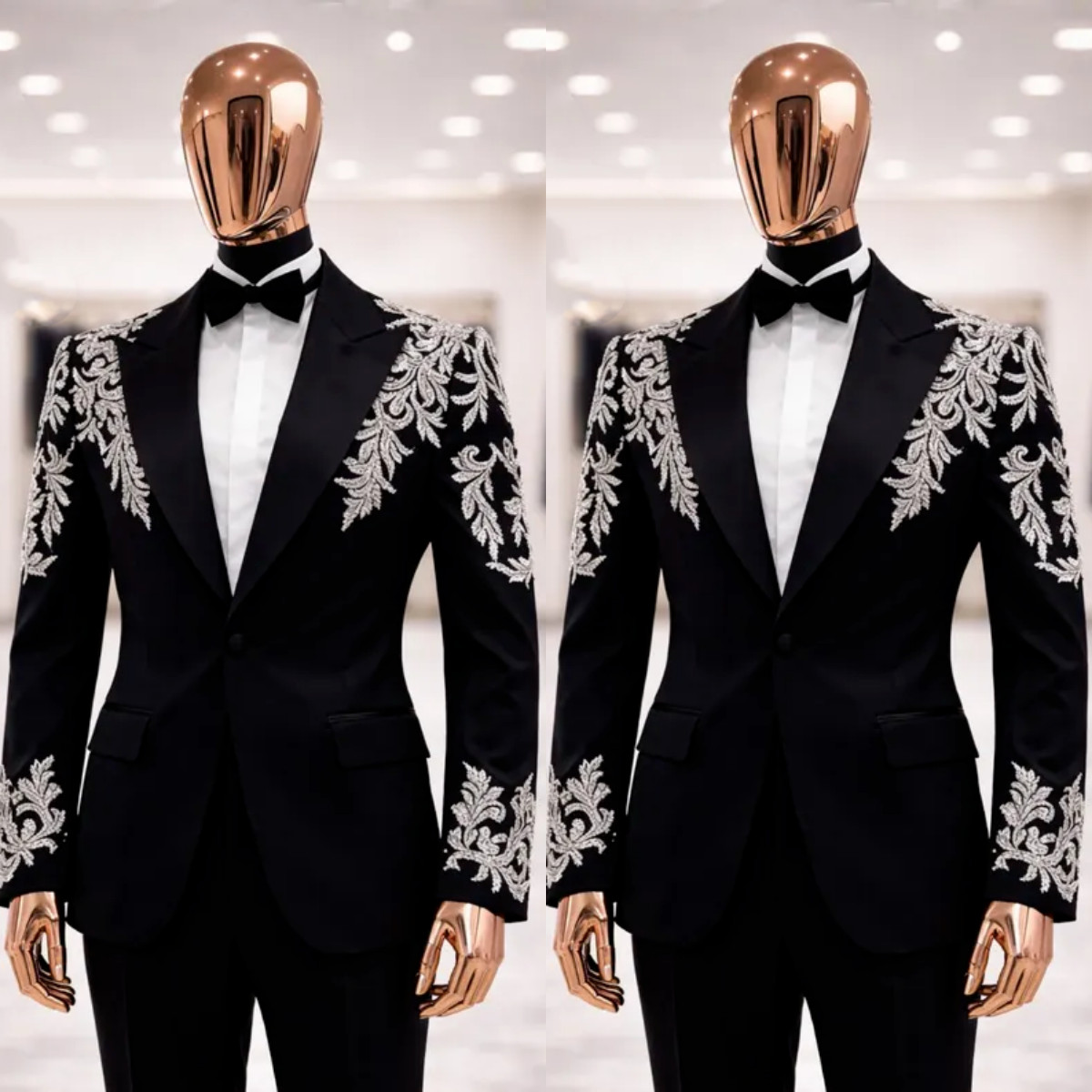 Black Men Suit Luxury Jacket Peak Lapel Silver Embroidery 2Pcs for Prom Evening