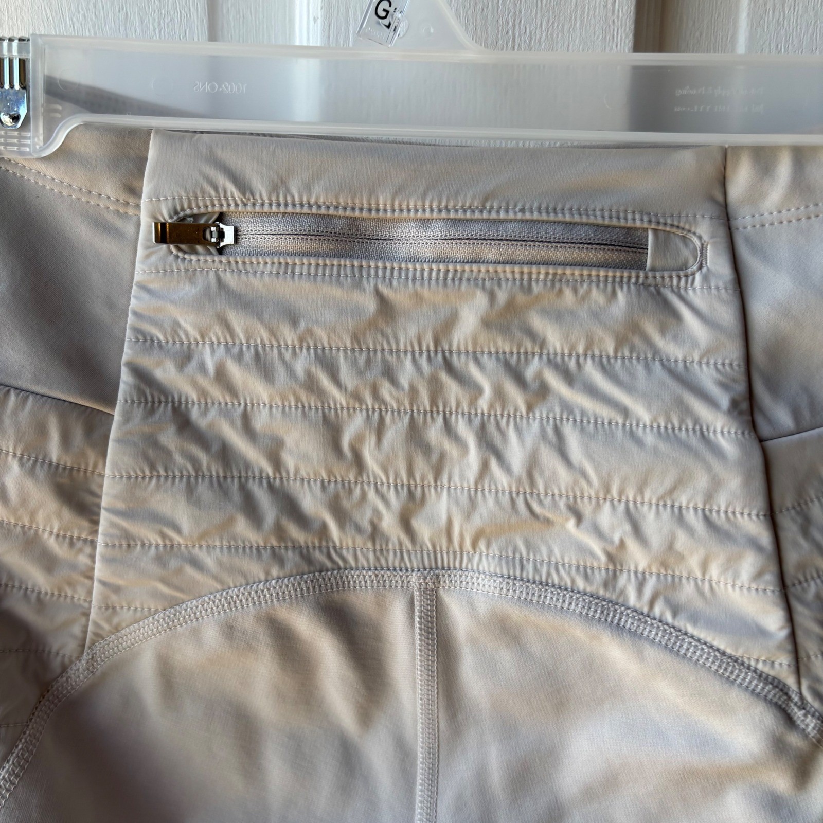 Athleta Peak Hybrid Fleece Tight Leggings Womens S Off White Quilted Insulated