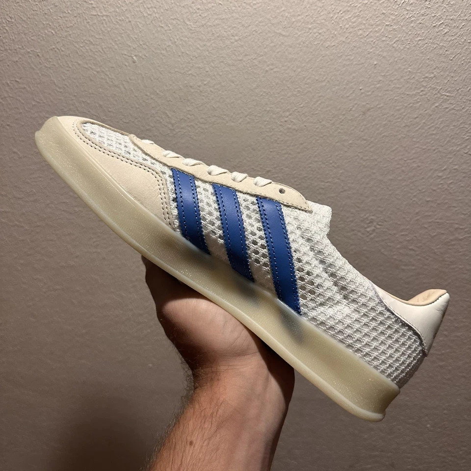adidas Originals Gazelle Indoor Shoes Off White Focus Blue Sneakers Mens JH5419