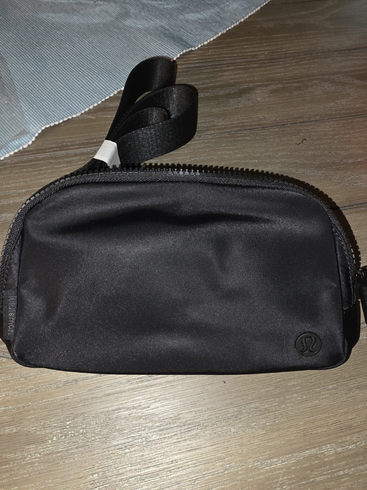 Lululemon Everywhere Belt Bag With Long Strap – Black – 1L