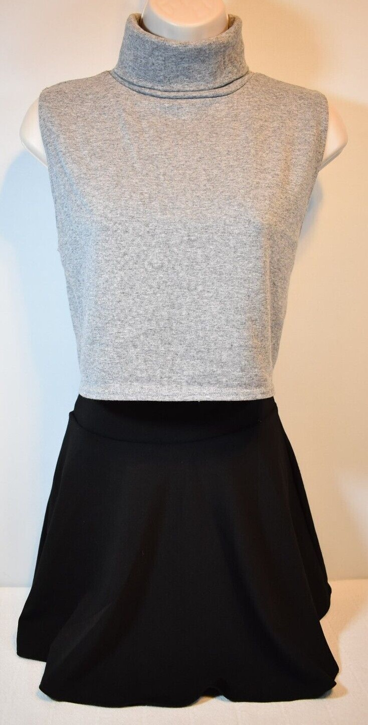 Buyer’s Choice! Mock Turtlenecks – S/M: Red, Navy, White, Black L/XL: Gray