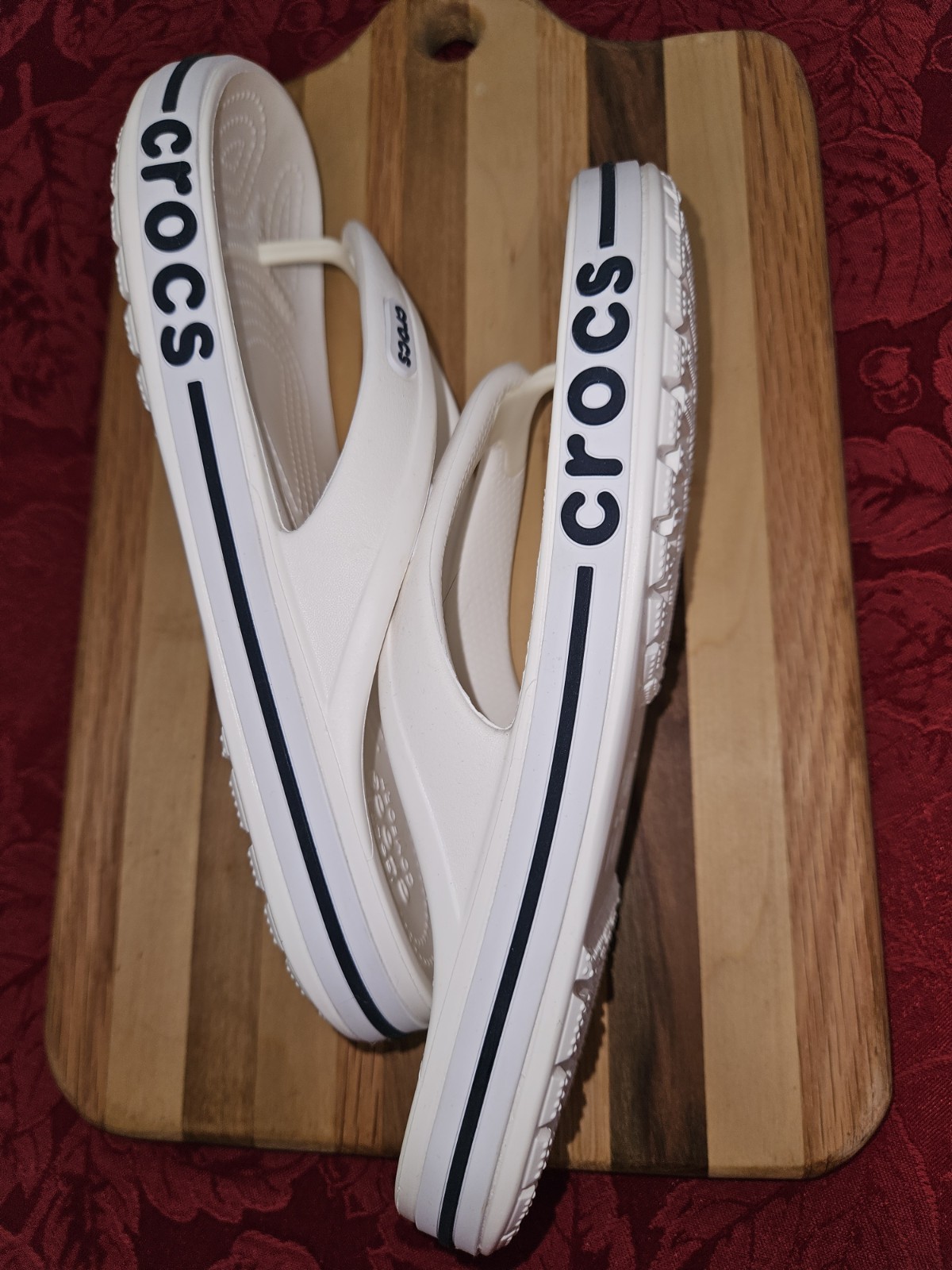 CROCS Bayaband flip flops-men 6-women 8-white-NEW*