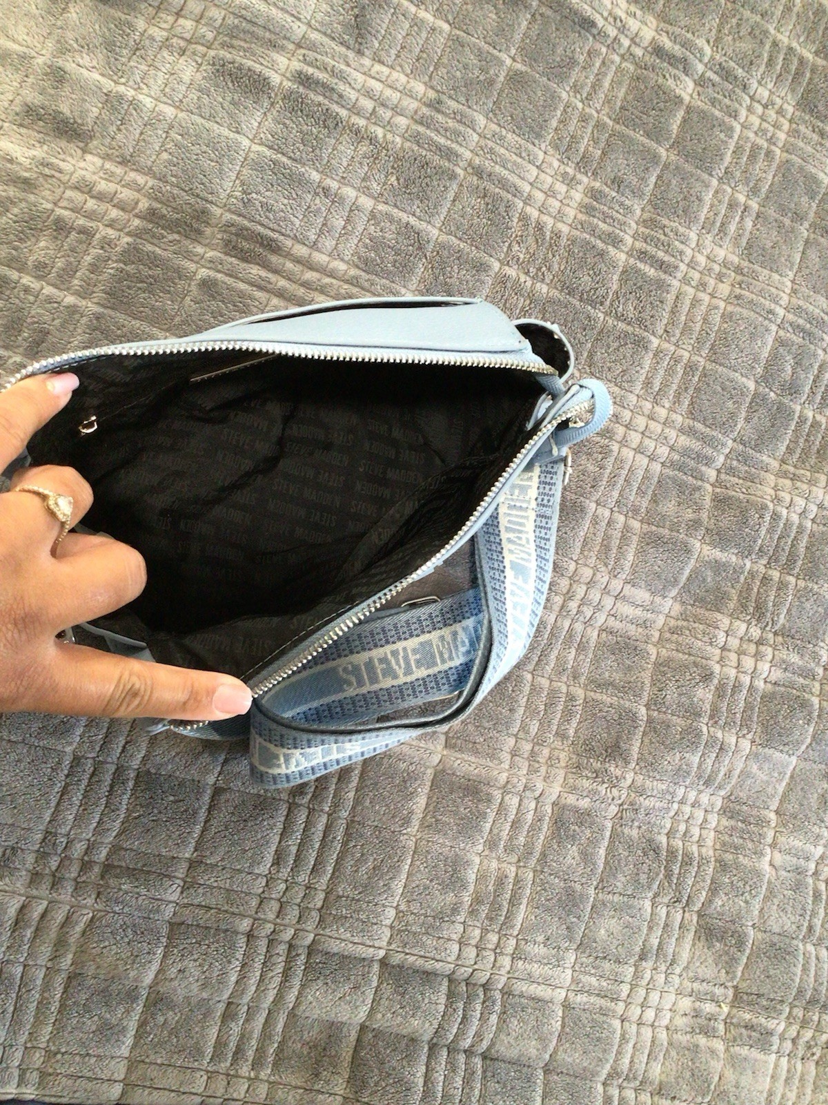 Steve Madden Blue Pebbled Small Crossbody Zip Bag Logo Strap Detachable