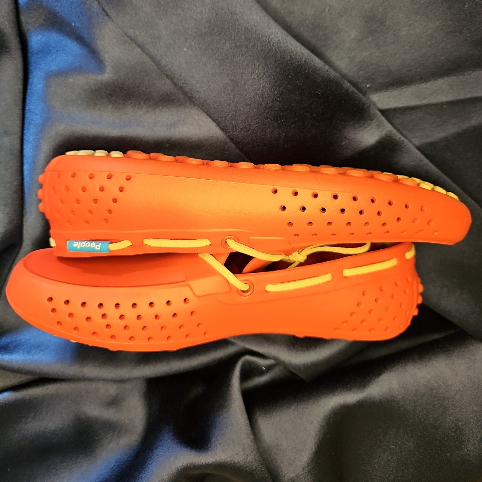 People Footwear Senna Loafers W8 M6 Tomato Red Waterproof Gorpcore Travel Shoes