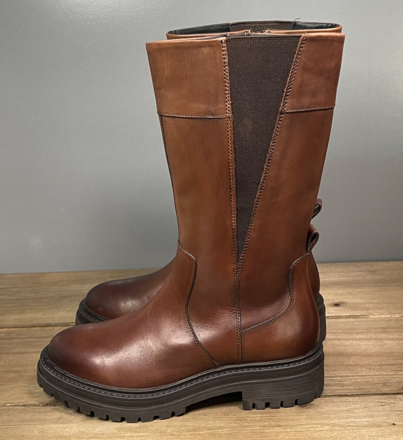 Geox Respira Women’s Boots Size 37 Brown Leather Mid Calf Chunky Lug Sole Zip Up