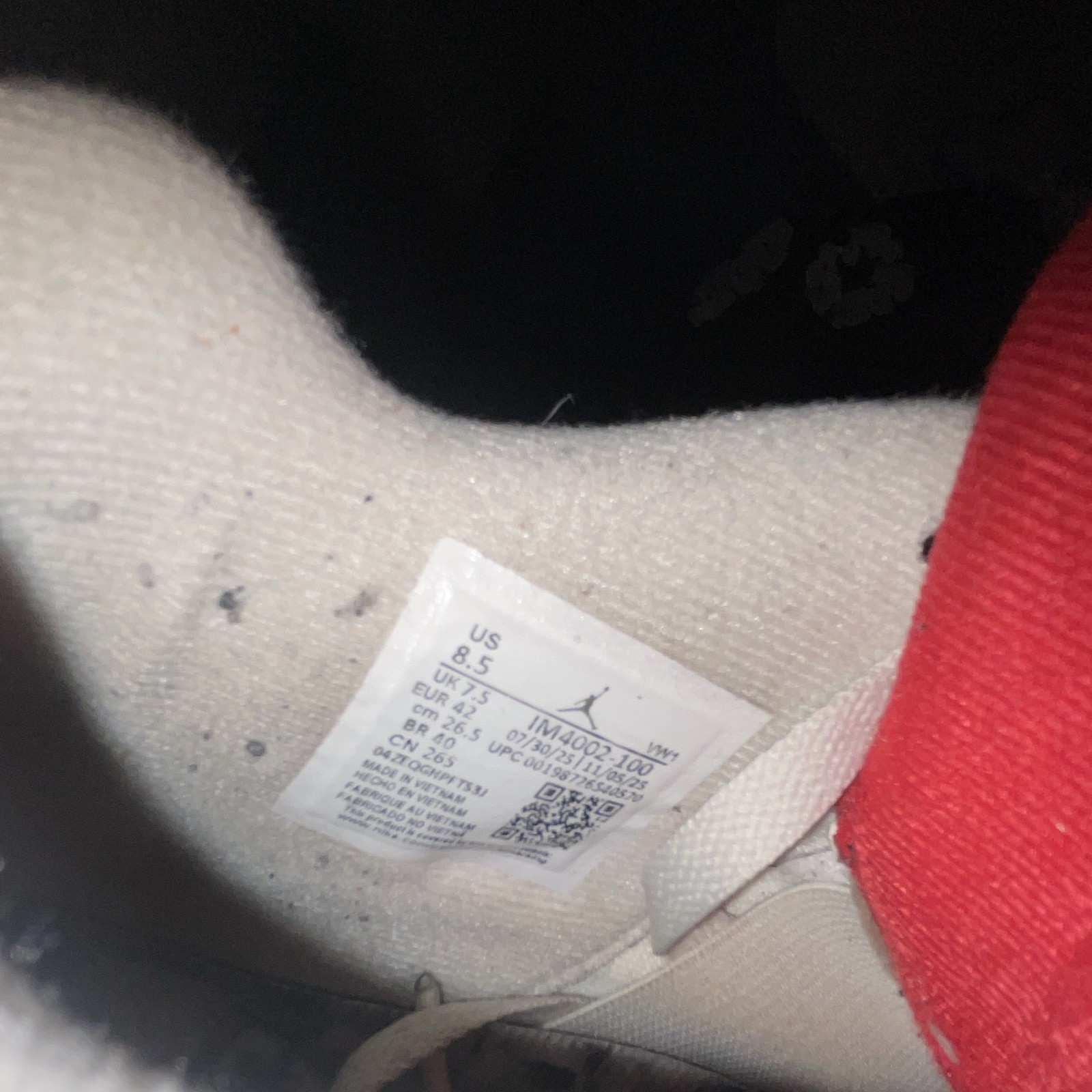 Jordan Air Jordan 4 Retro Flight Club Sail/Black/University Red IM4002-100